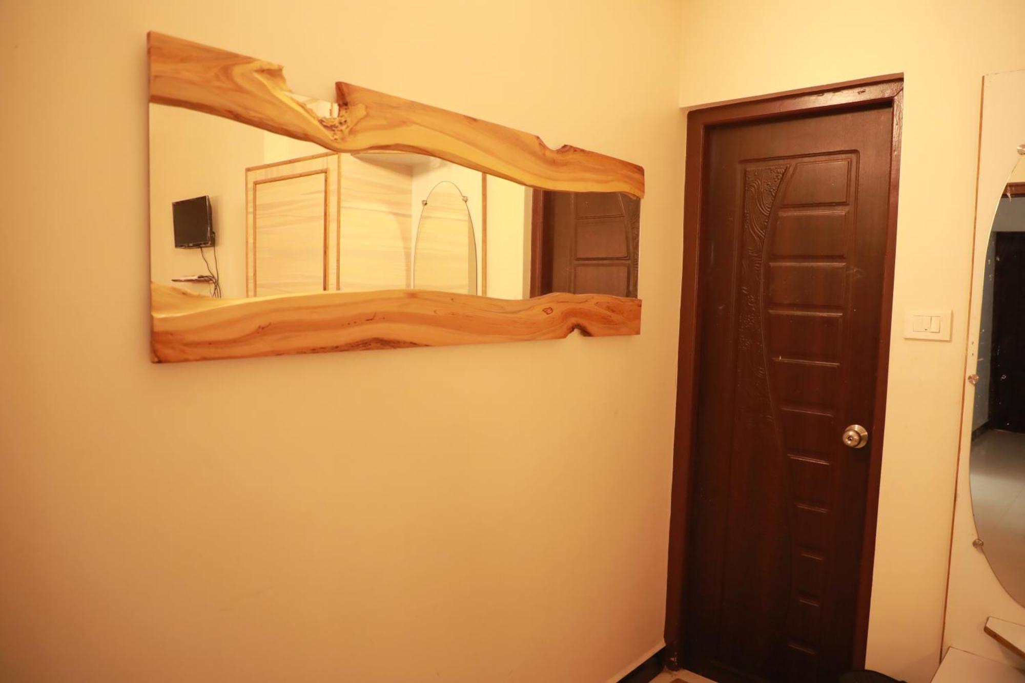 The Woodlands Residency- Unmarried And Stag Groups Not Allowed Hotel 3*