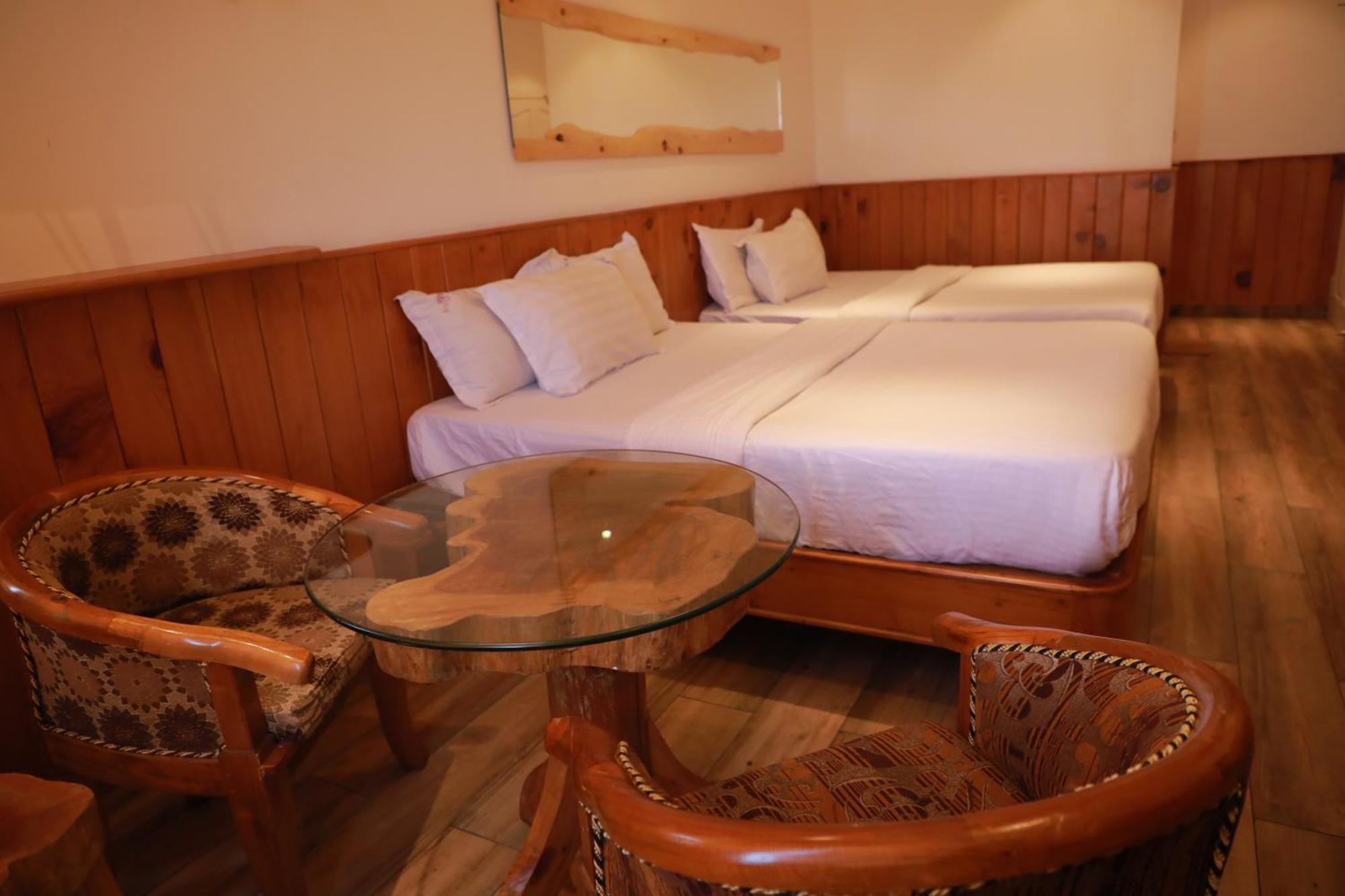 The Woodlands Residency- Unmarried And Stag Groups Not Allowed