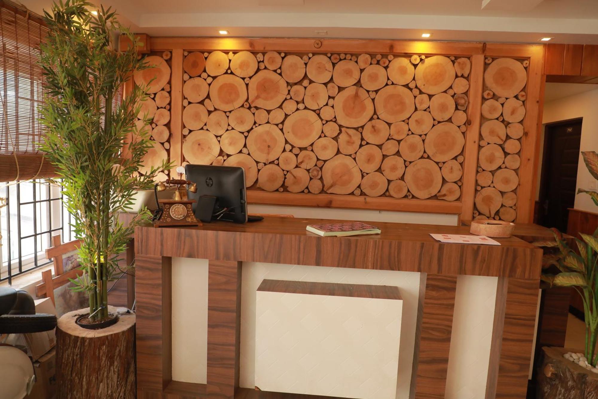 Hotel The Woodlands Residency- Unmarried And Stag Groups Not Allowed 3*