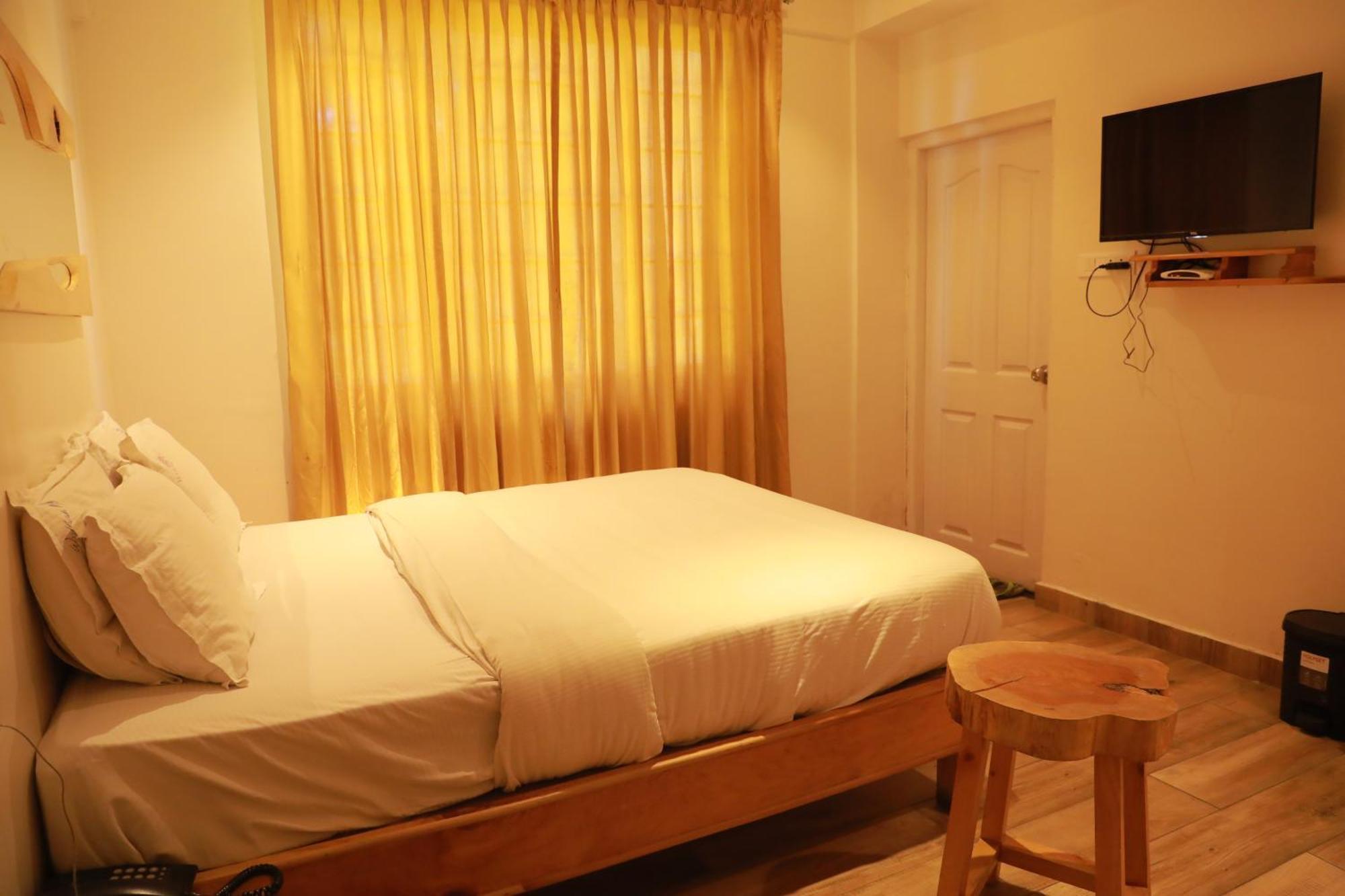 Hotel The Woodlands Residency- Unmarried And Stag Groups Not Allowed Ooty