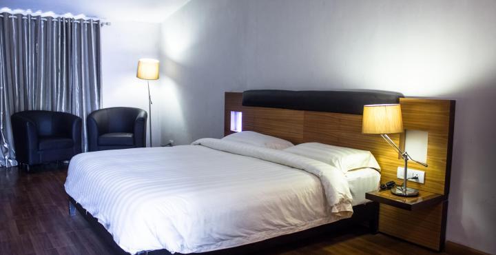 Deccan Park 3*