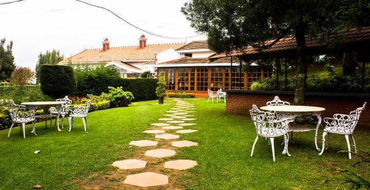 Kluney Manor Hotel 3*
