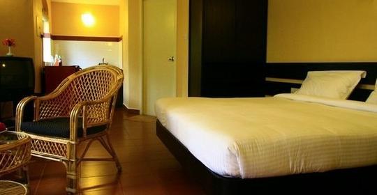 Mountain Retreat - A Hill Country Hotel
