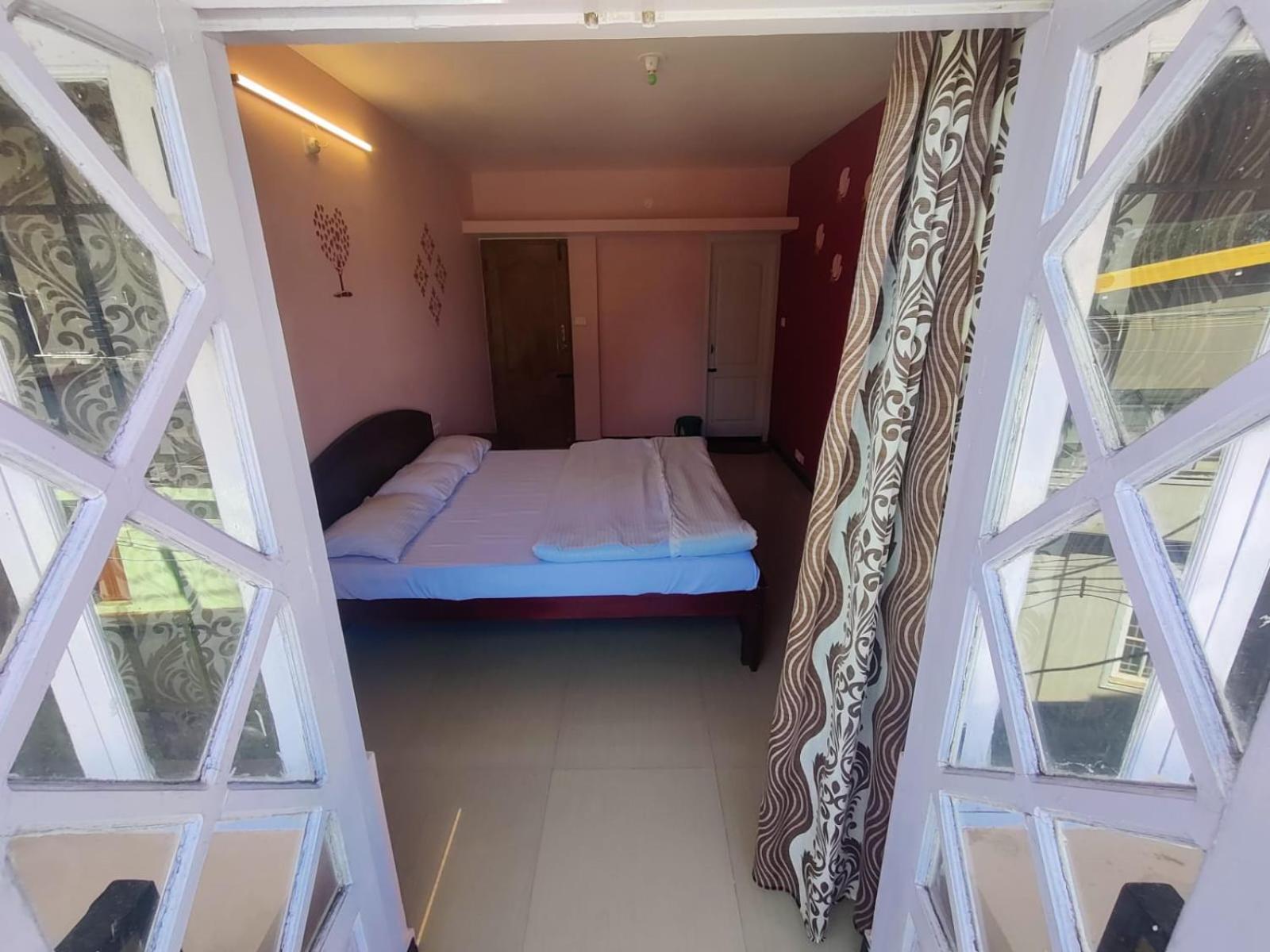 Silver Wood Residency *