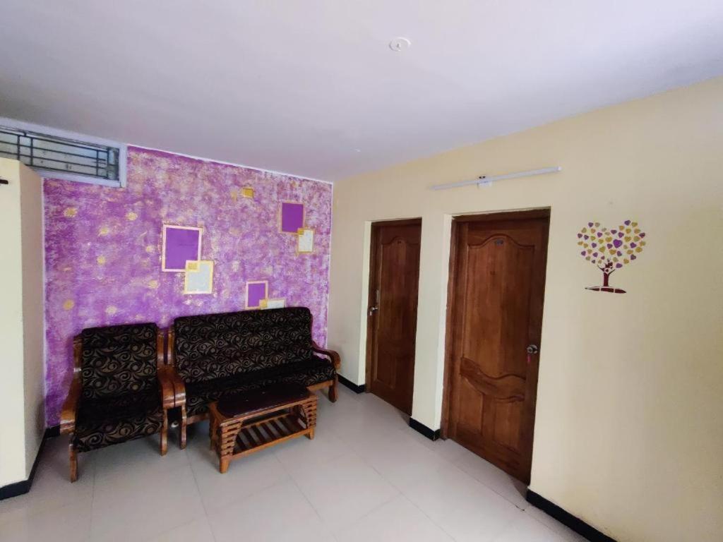 Silver Wood Residency