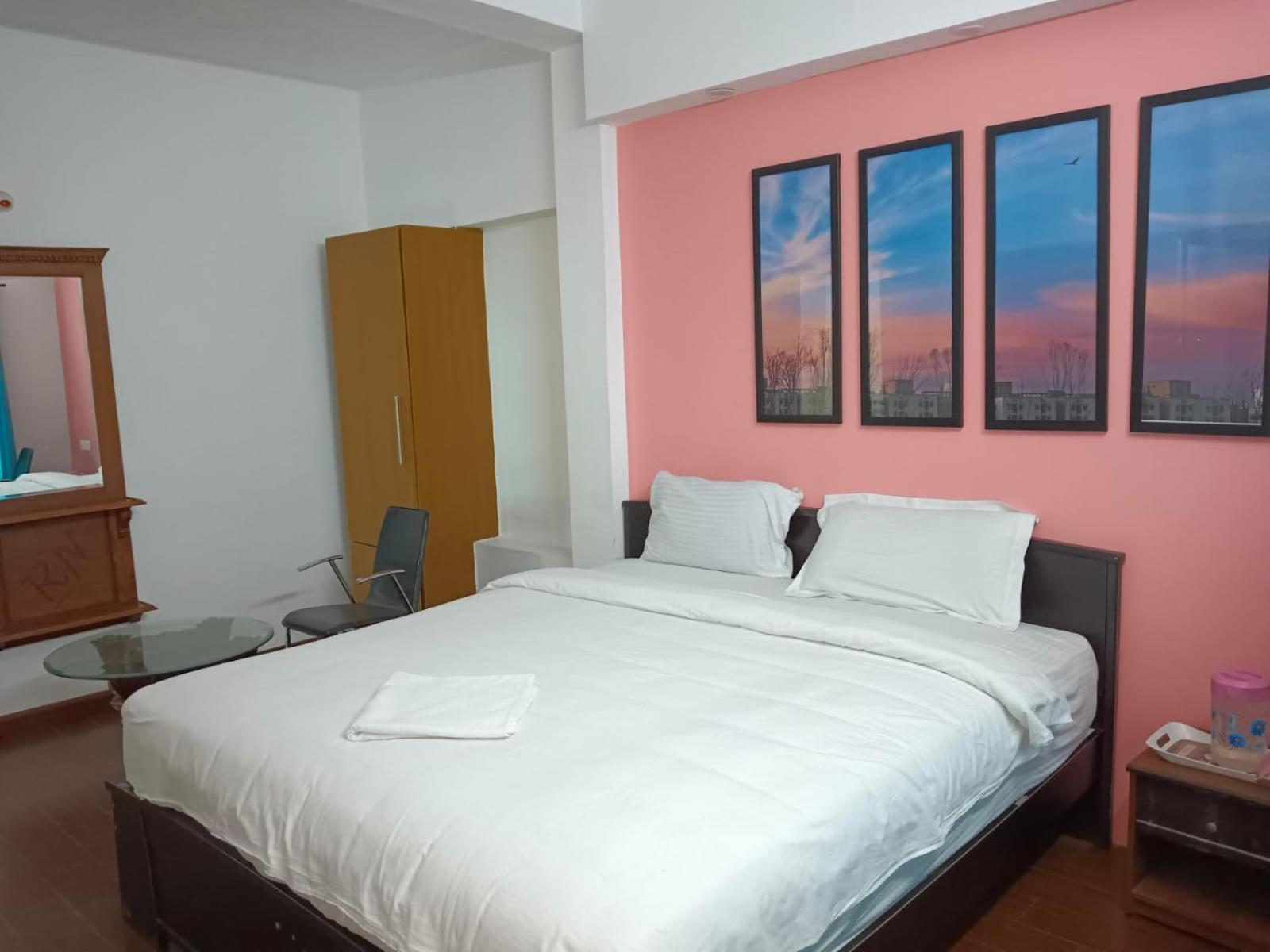 Hotel Savi's Ooty