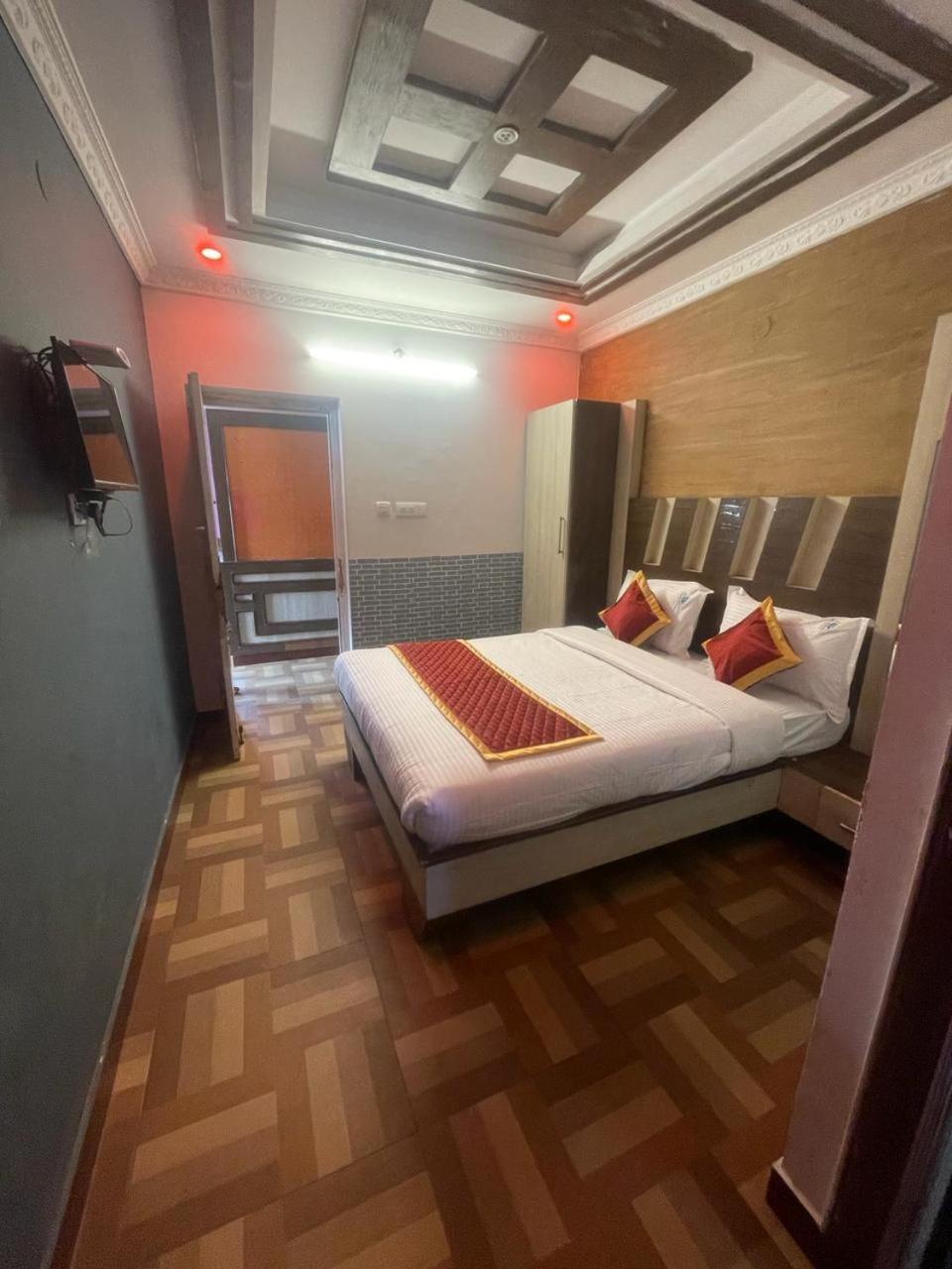 Ooty Vpr Residency Guest house
