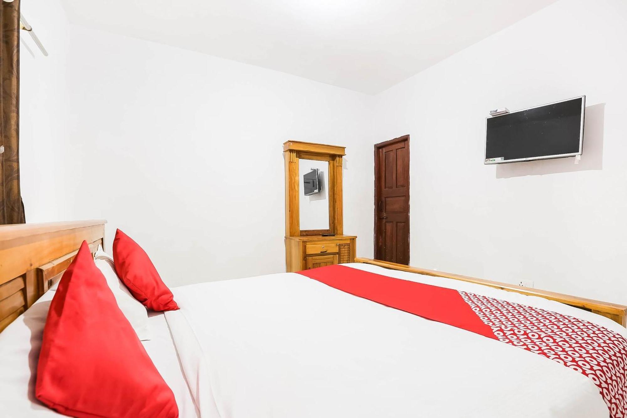 Hotel Oyo Heaven Holidays 3*