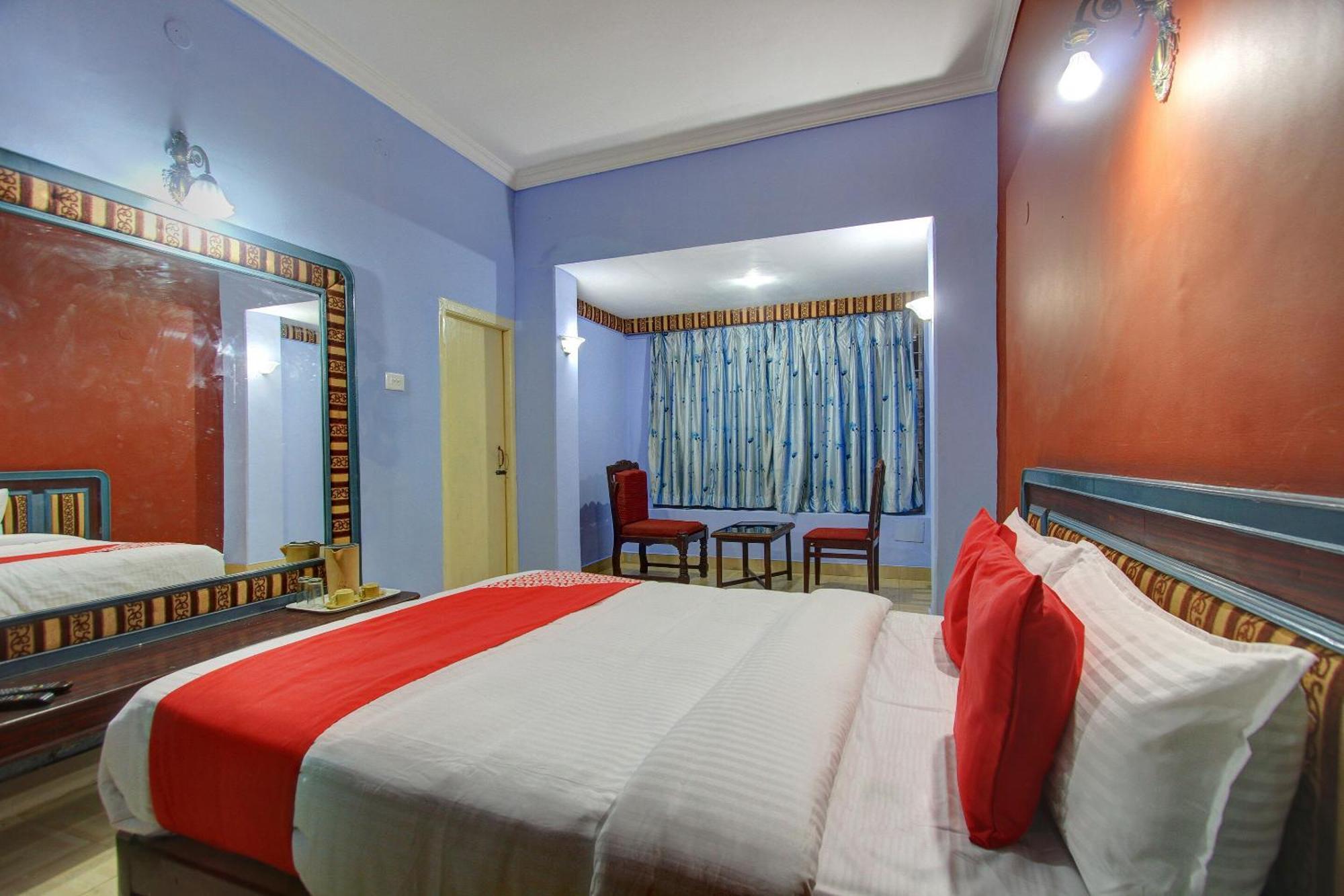 Capital O 13231 Sapphire Garden View Hotel 3*