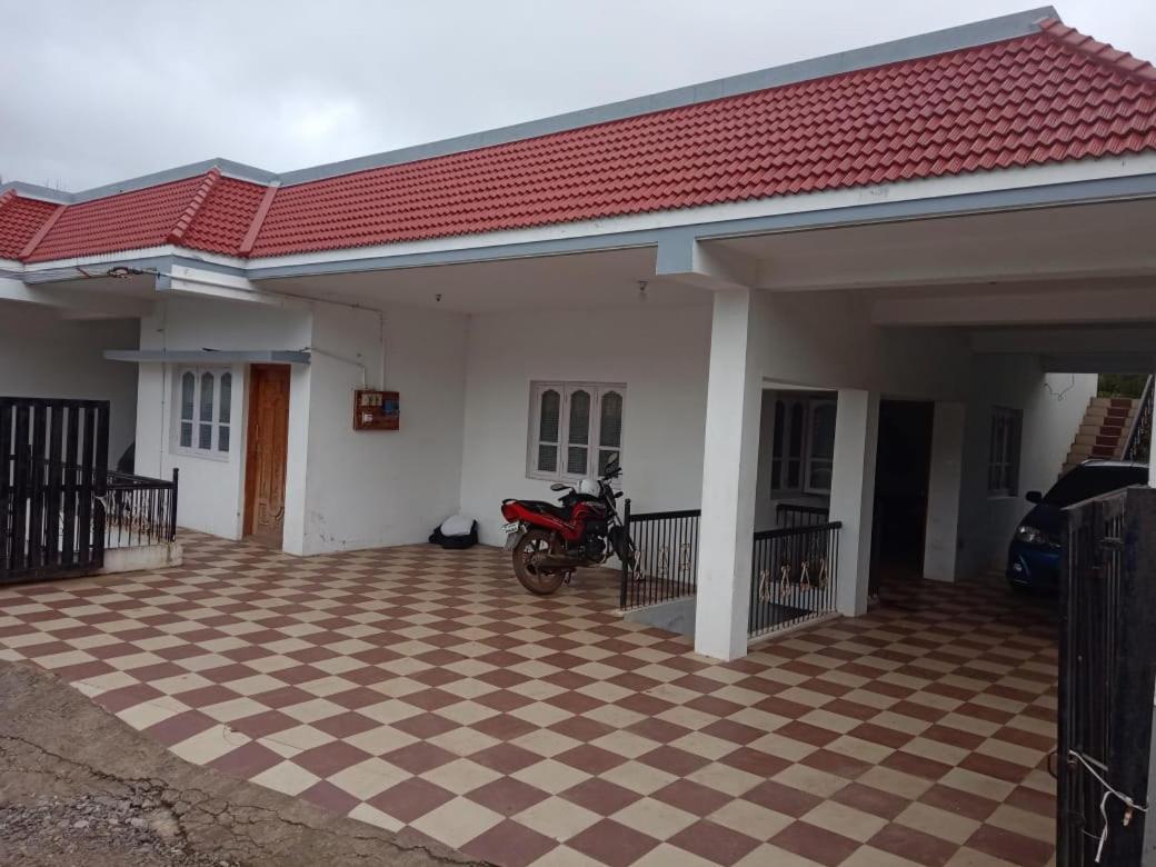 Homestay Hill *
