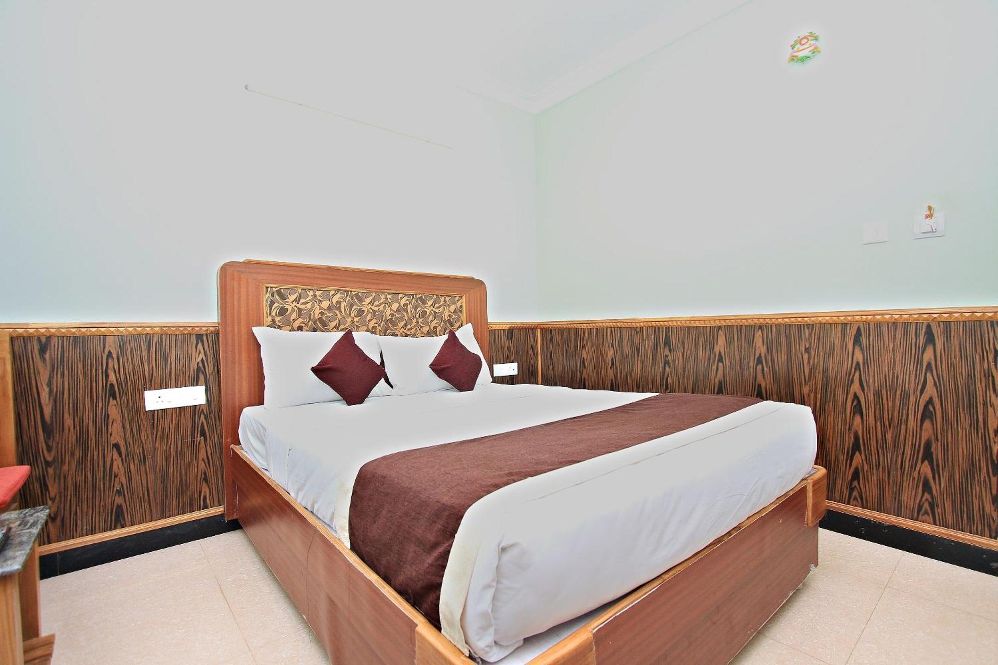 Capital O 8709 Rain Forest Hotel
