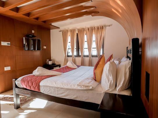 Homestay Lakefront