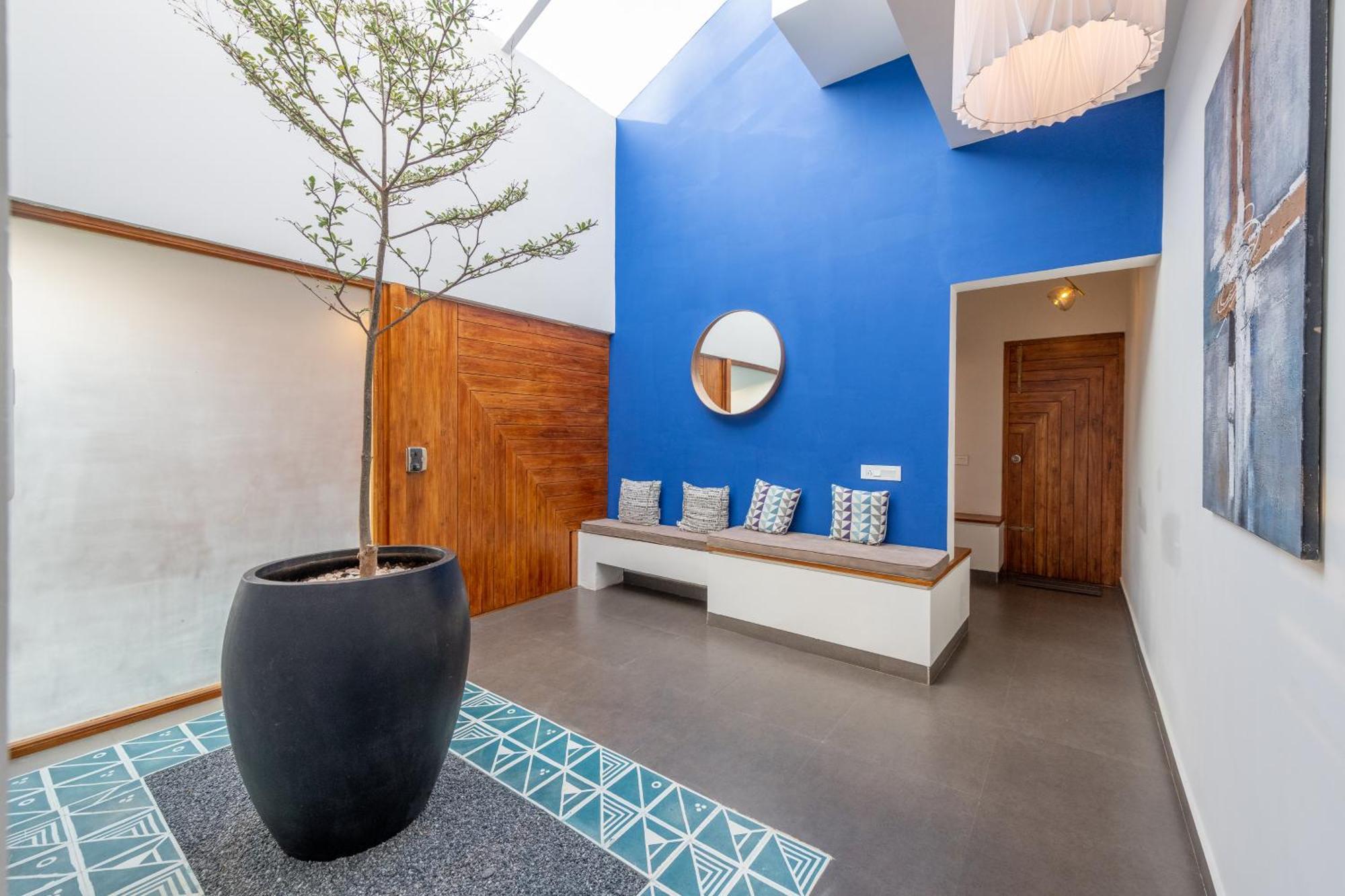 Asta Villa *