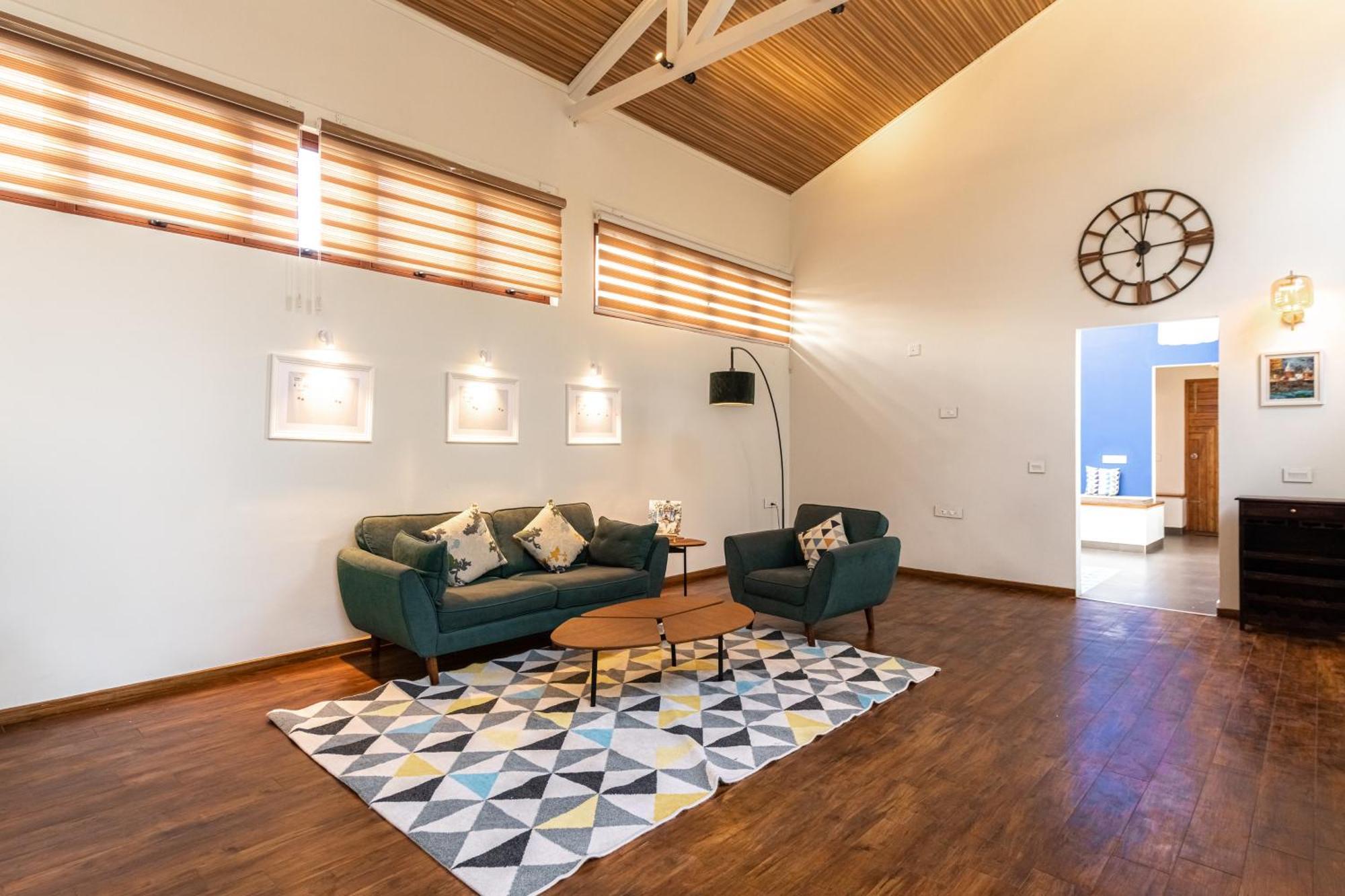 Asta Villa *