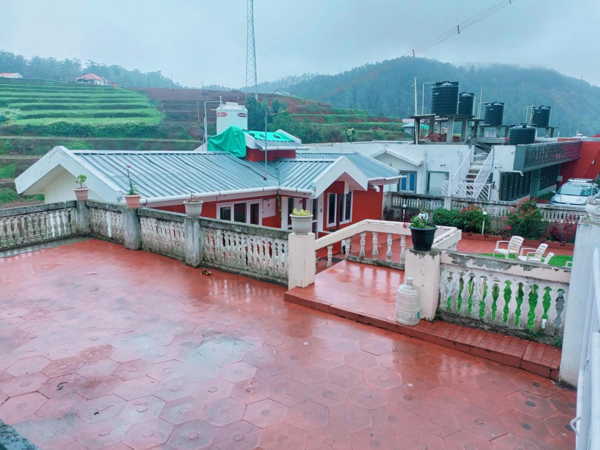 Little Castle Homestay
