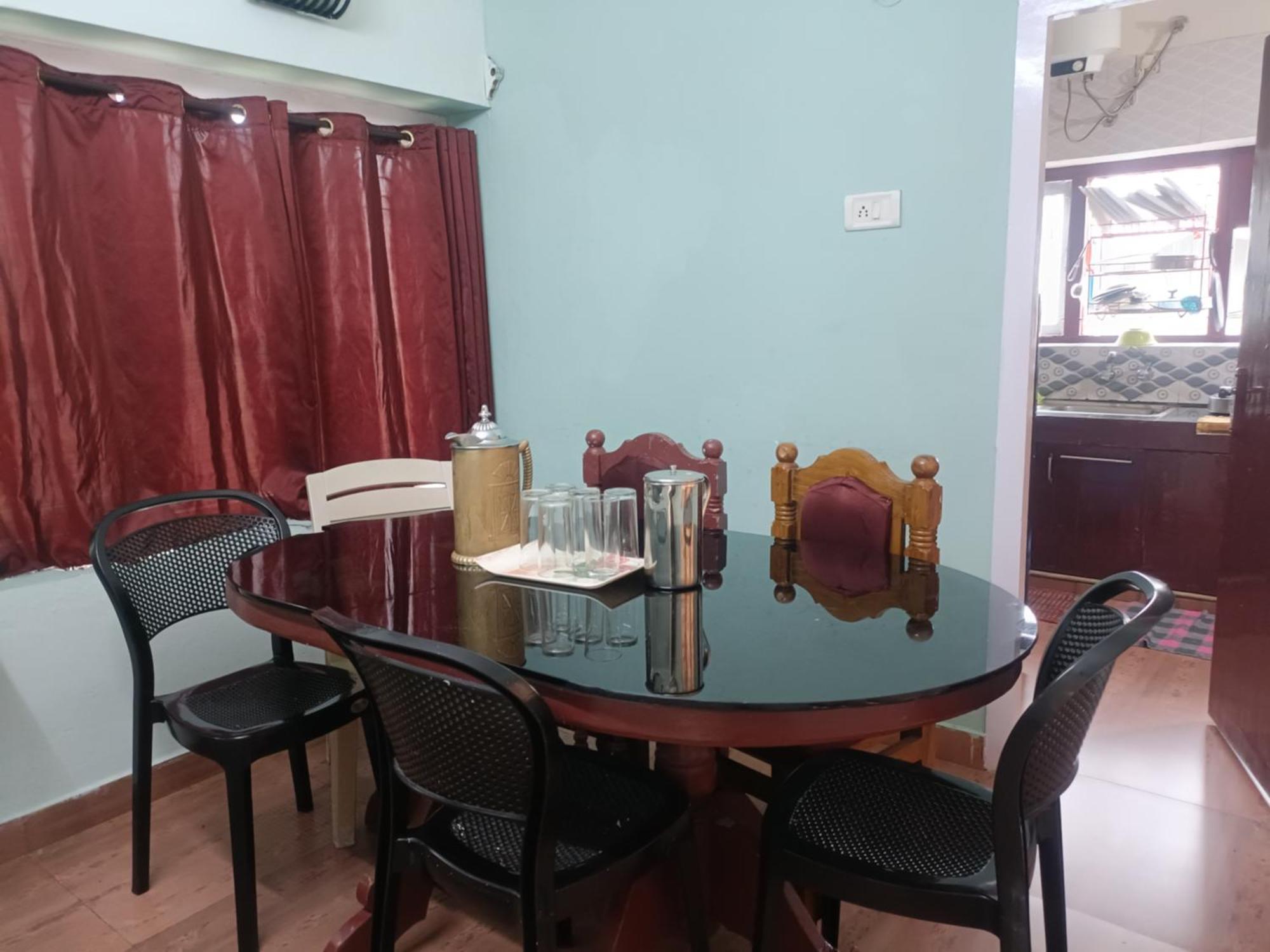 Homestay Little Castle *