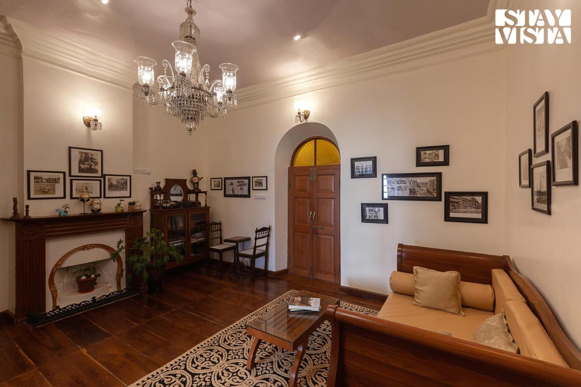 6 Bhk Greenwood Heritage In The Heart Of