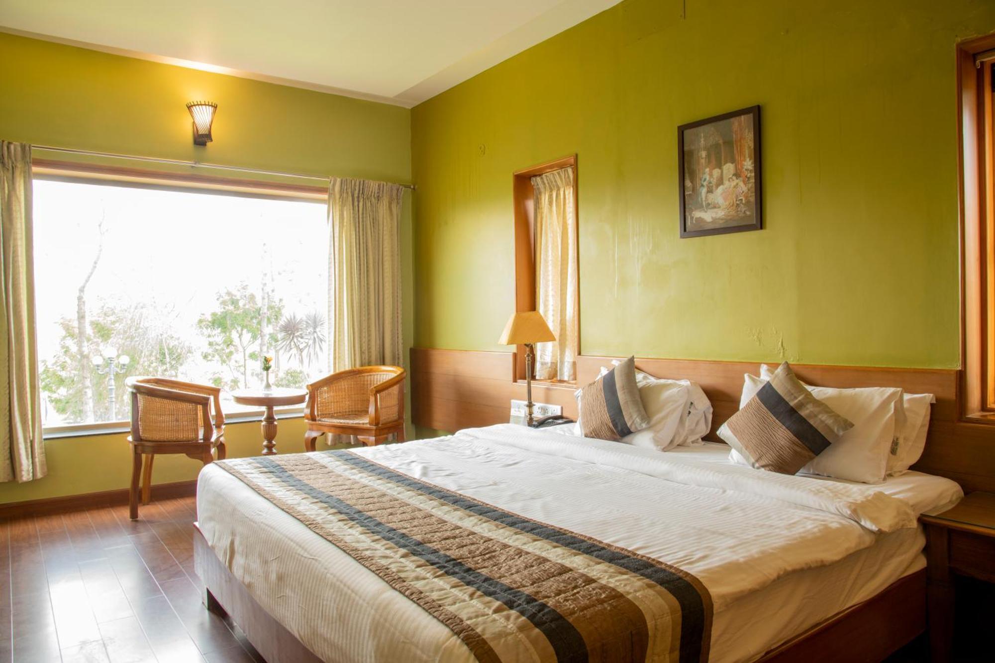 Western Valley Resort 3*