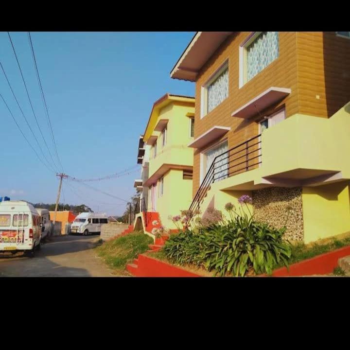Villa Awhile *