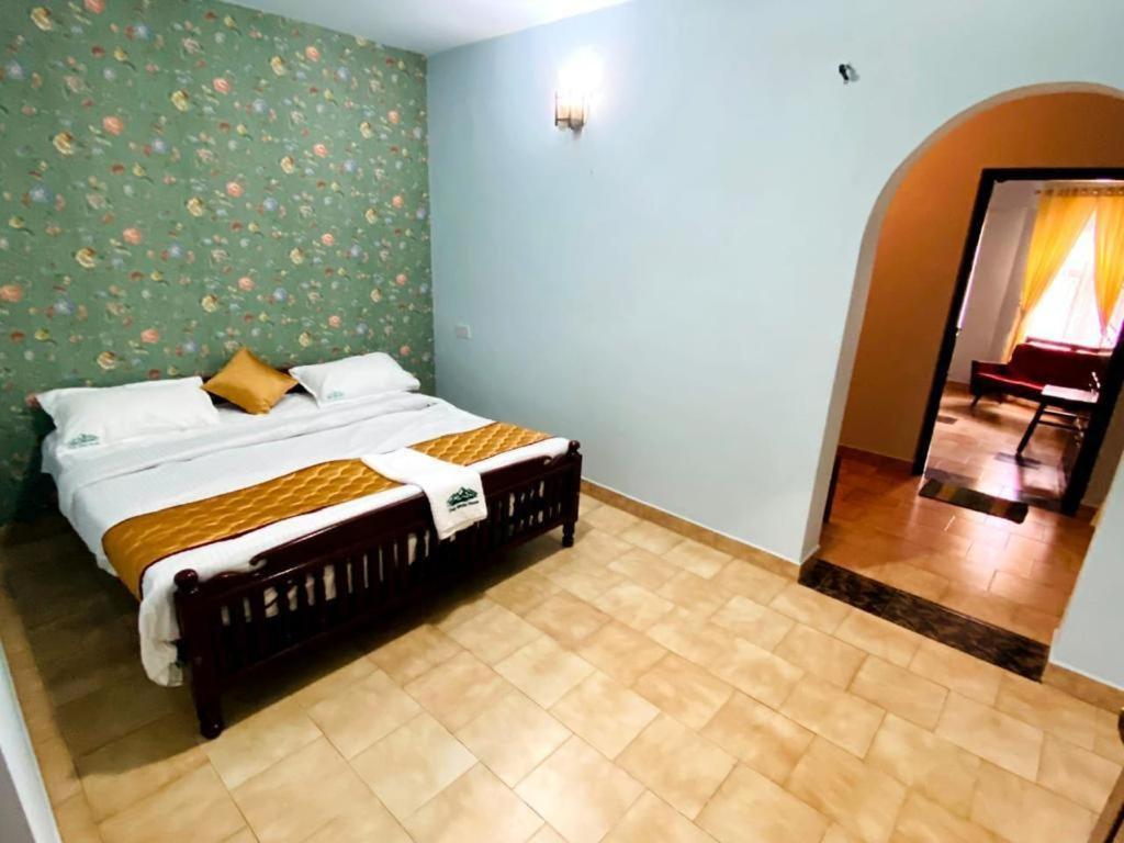 Hotel Bob Lesiure Ooty