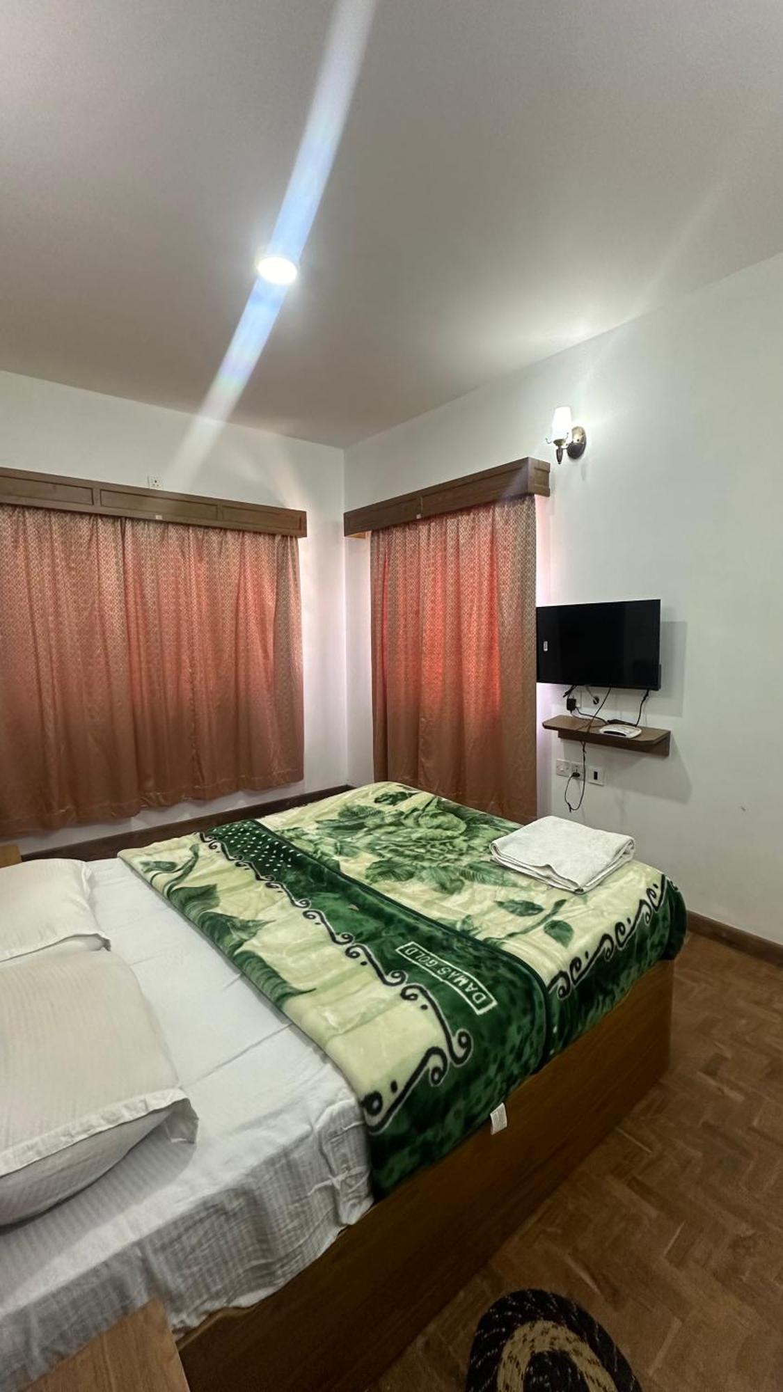 Amarah Apartment *