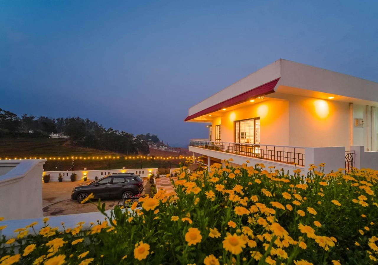 Silent Retreat Pool By Voye Homes Resort *