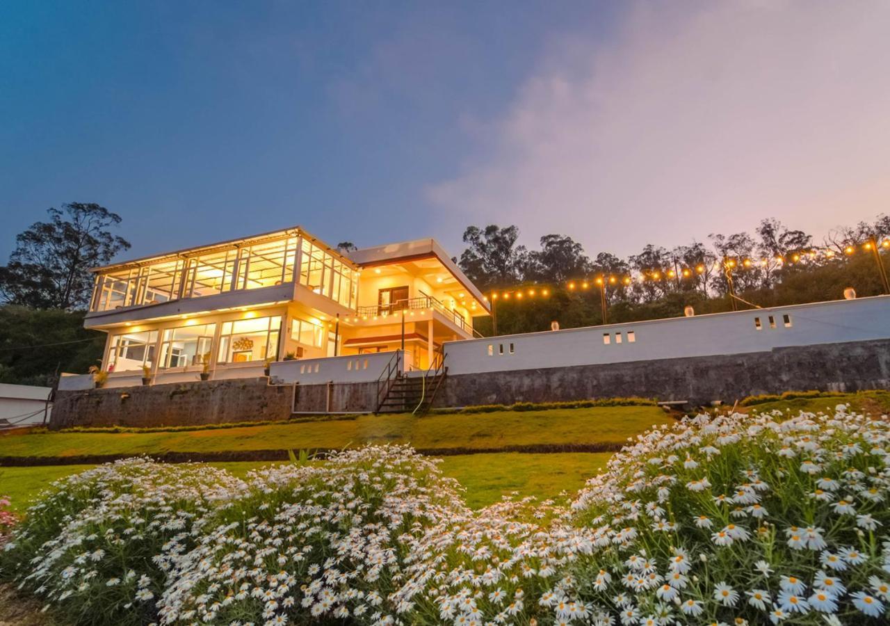 Silent Retreat Pool By Voye Homes Resort Ooty