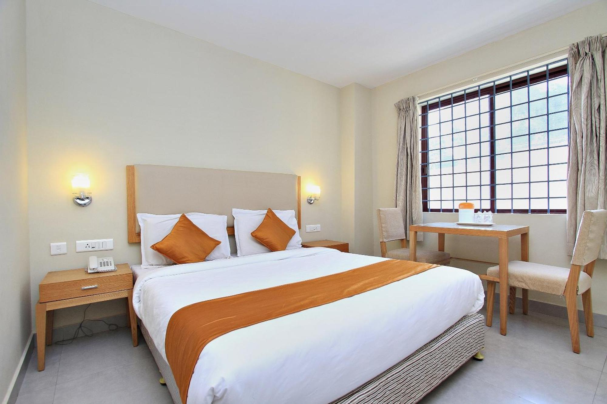 Hotel Super Townhouse Hills Palace Ooty