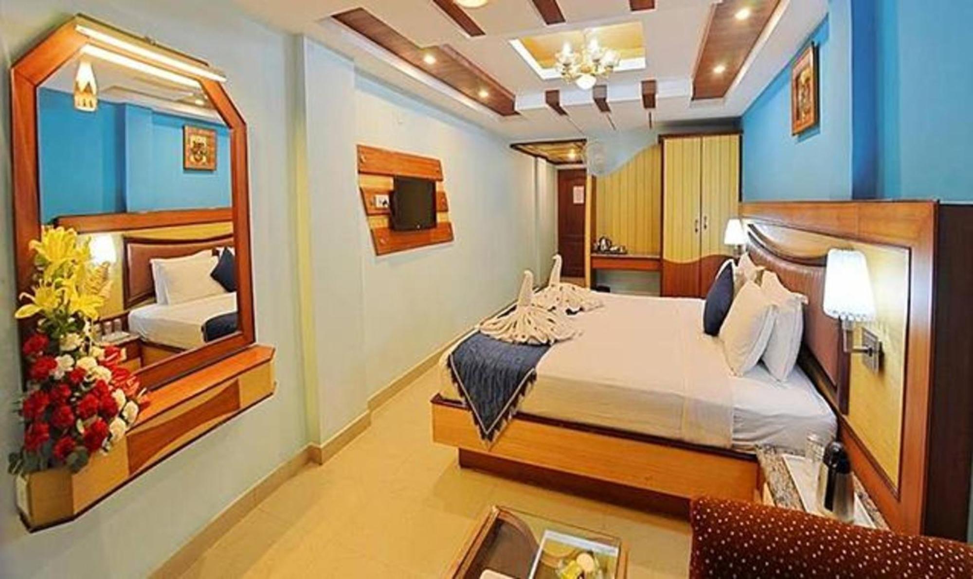 Ponmariresidency 3*