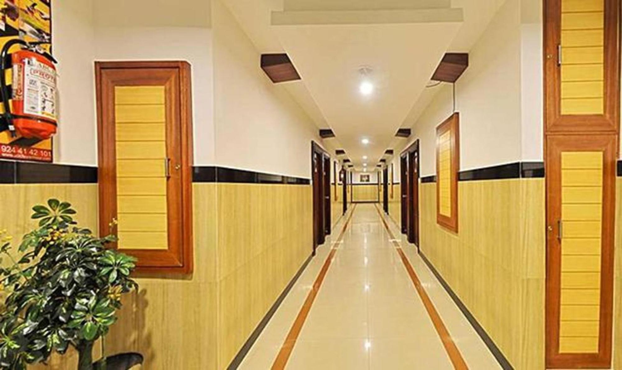 Ponmariresidency 3*
