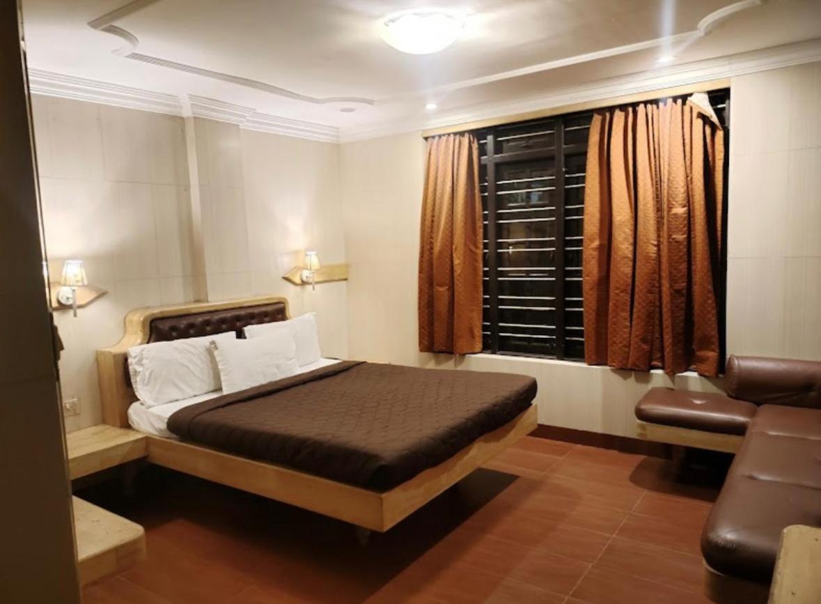 Lazo Silver , 2* Ooty