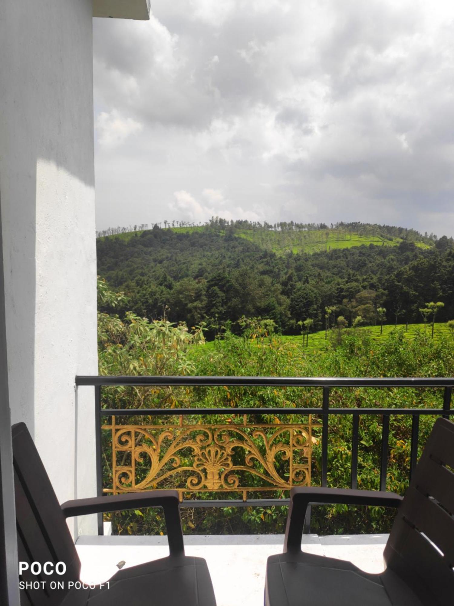 Lush Green View Tea Garden View Holiday home