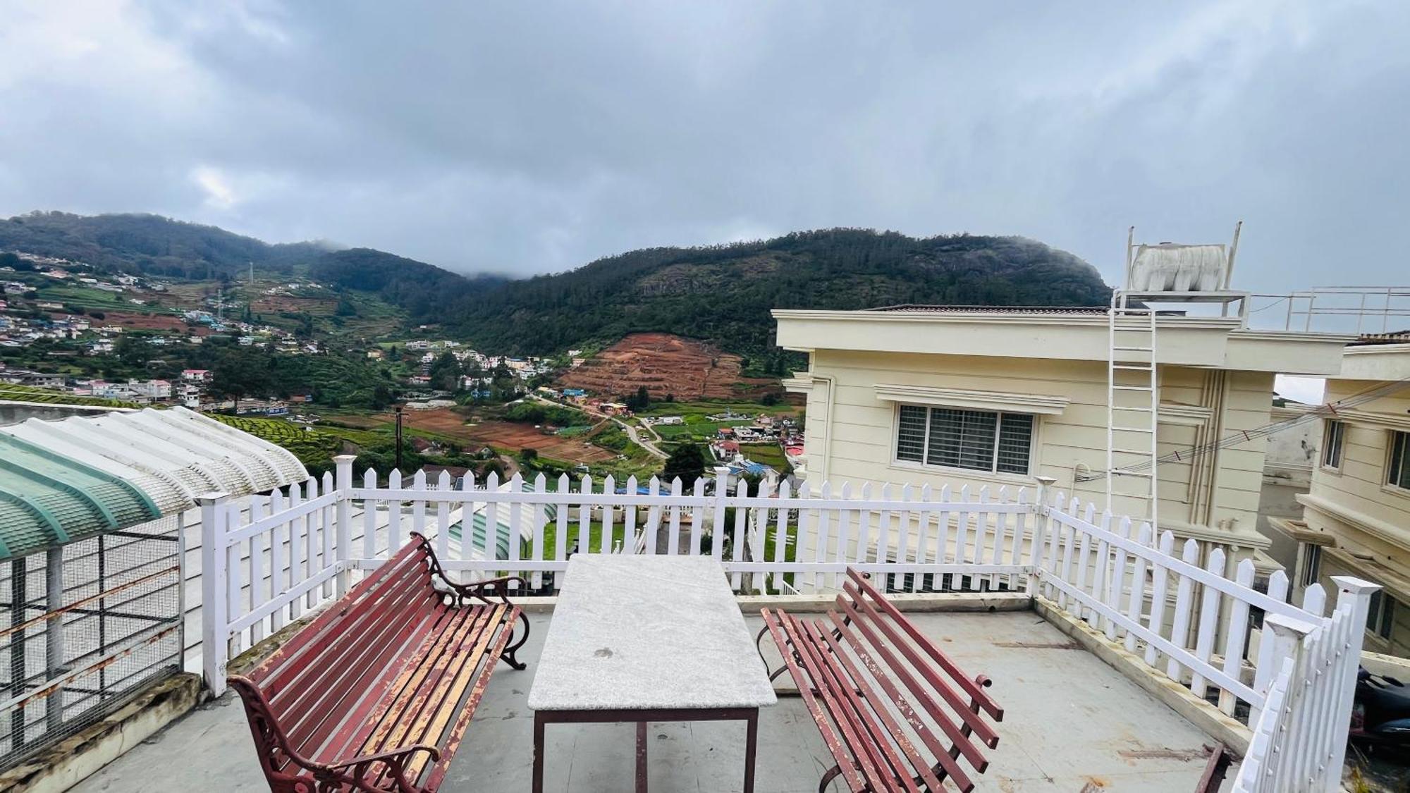 Away From - 5 - In Ooty, Homestay *