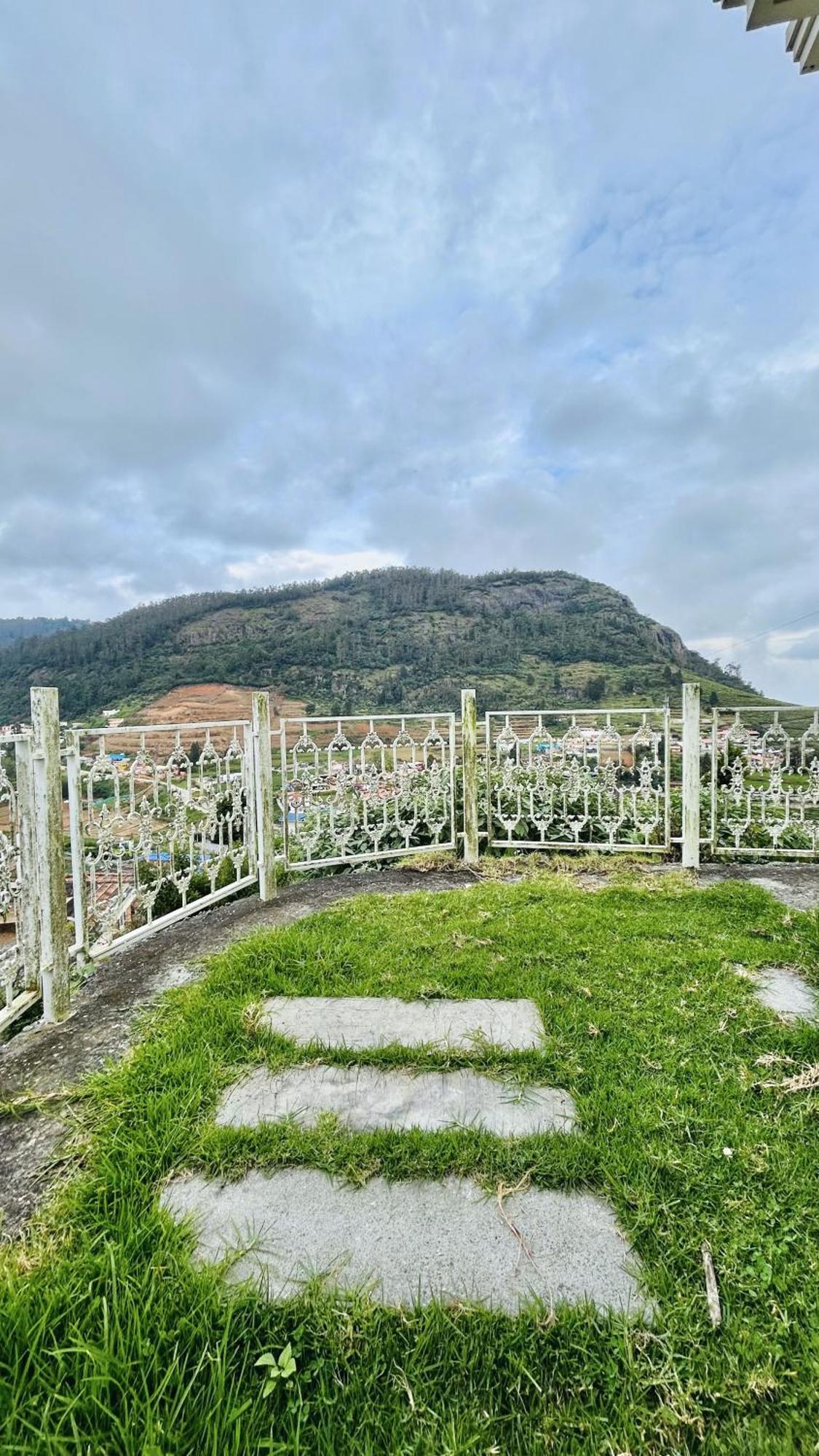 Homestay Away From - 5 - In Ooty, Ooty