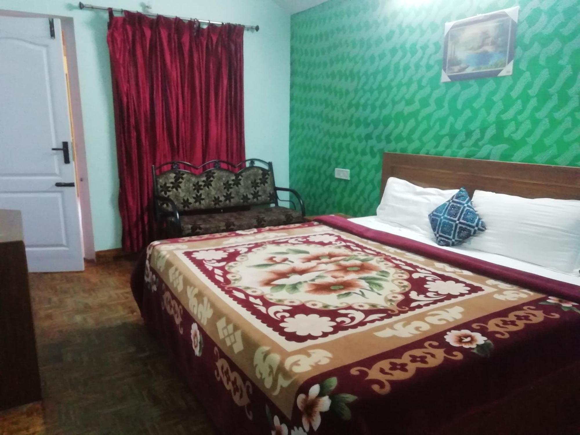 Sunstar Apartment Ooty