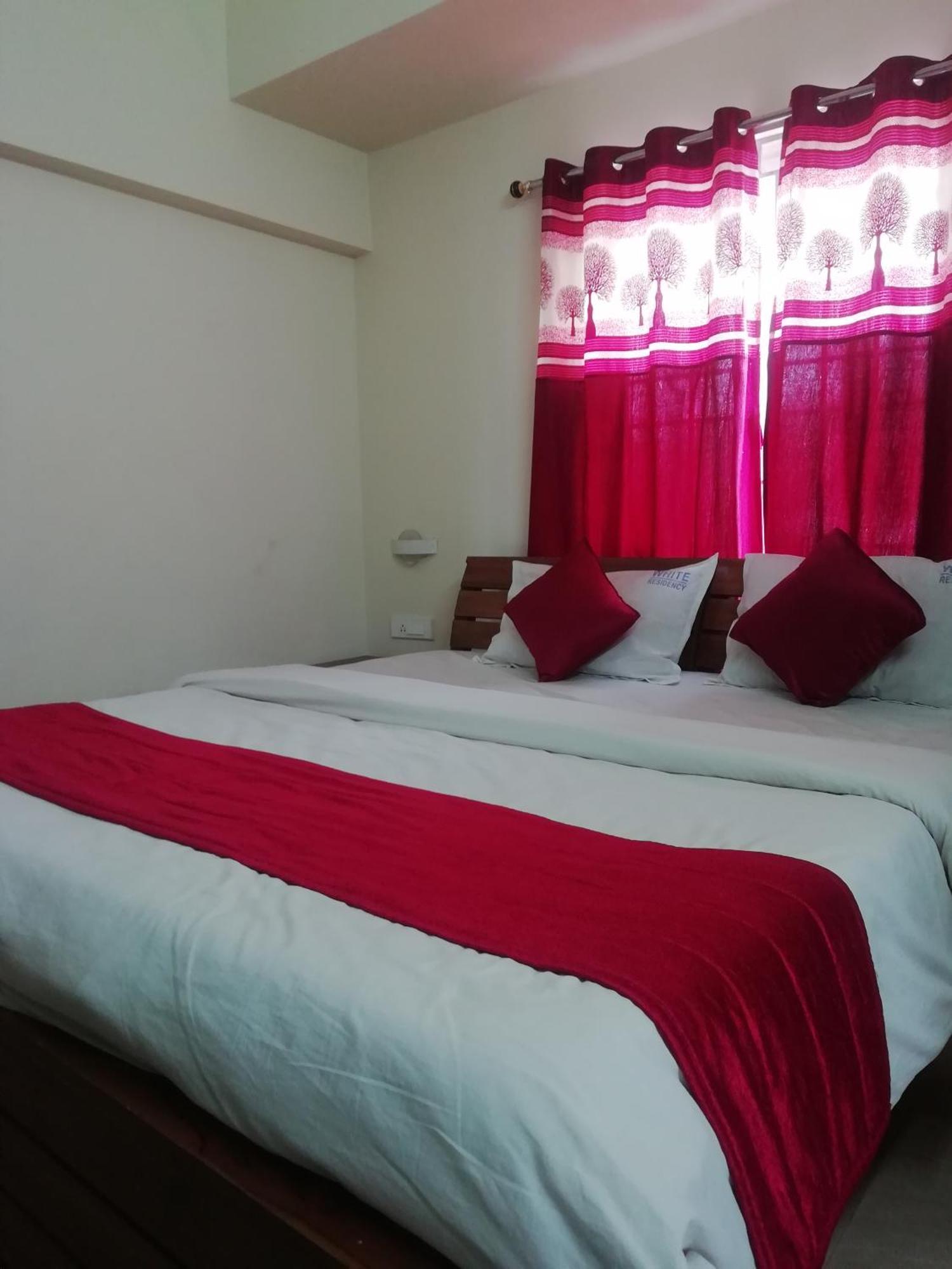 Sunstar Apartment Ooty