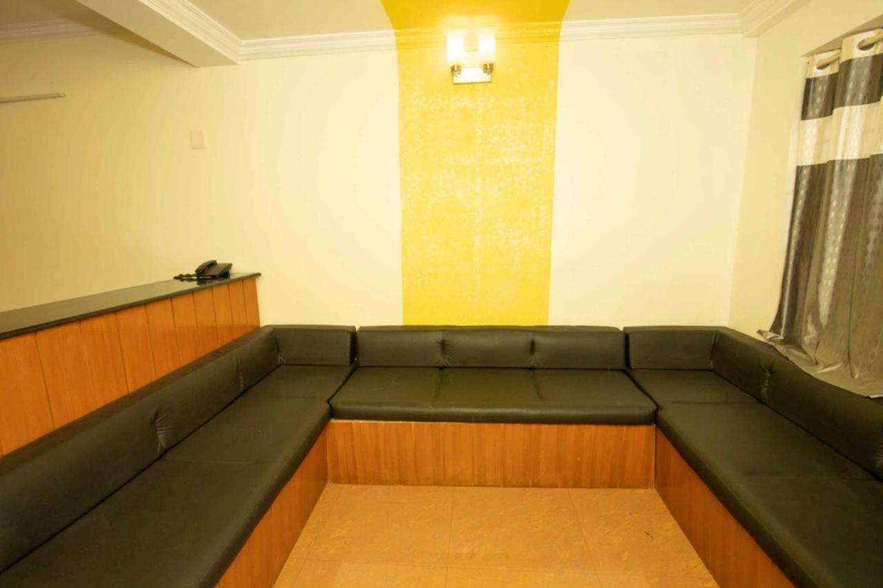 Hotel Lazo Silver ,