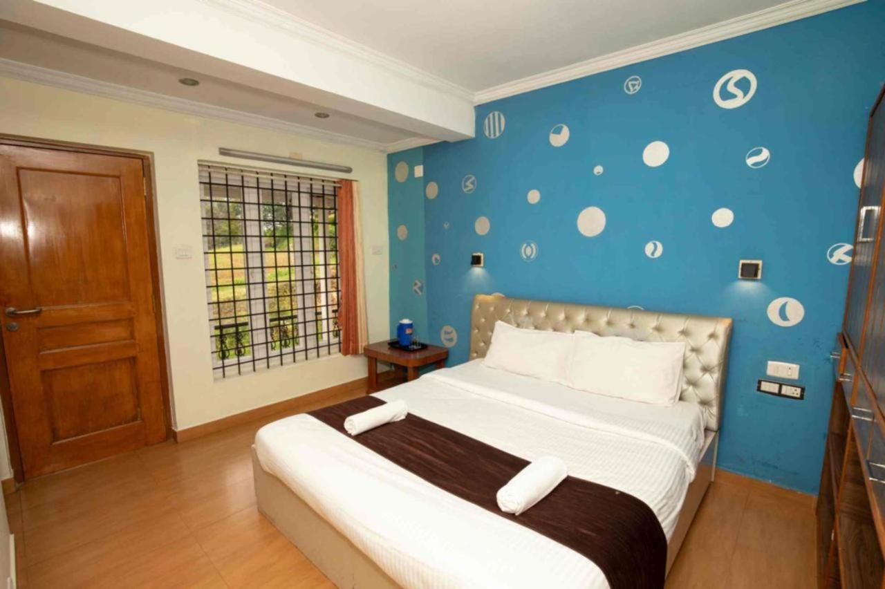 Lazo Silver , Hotel 2*