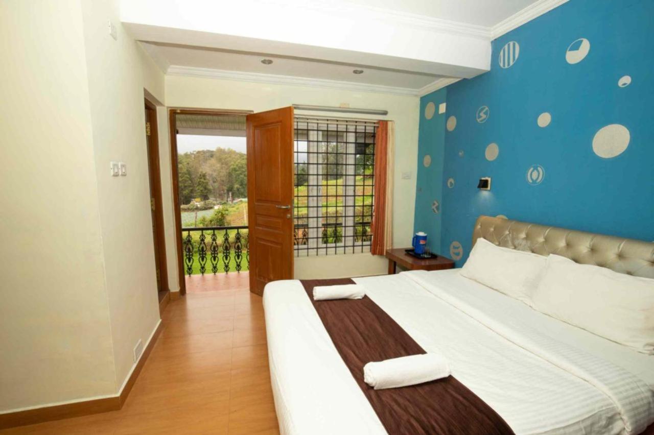 Lazo Silver , Hotel Ooty