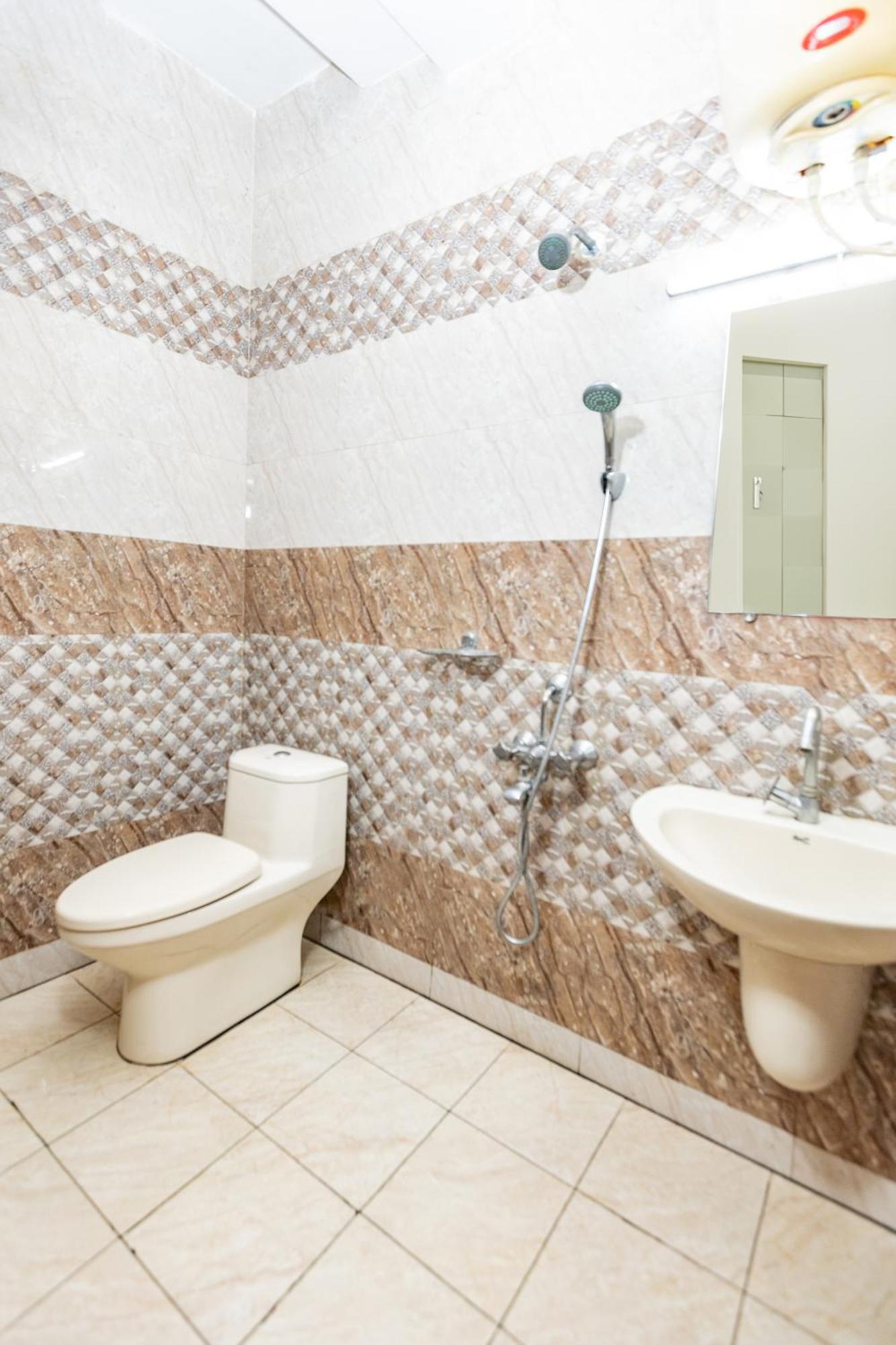 Hotel Sv Residency *