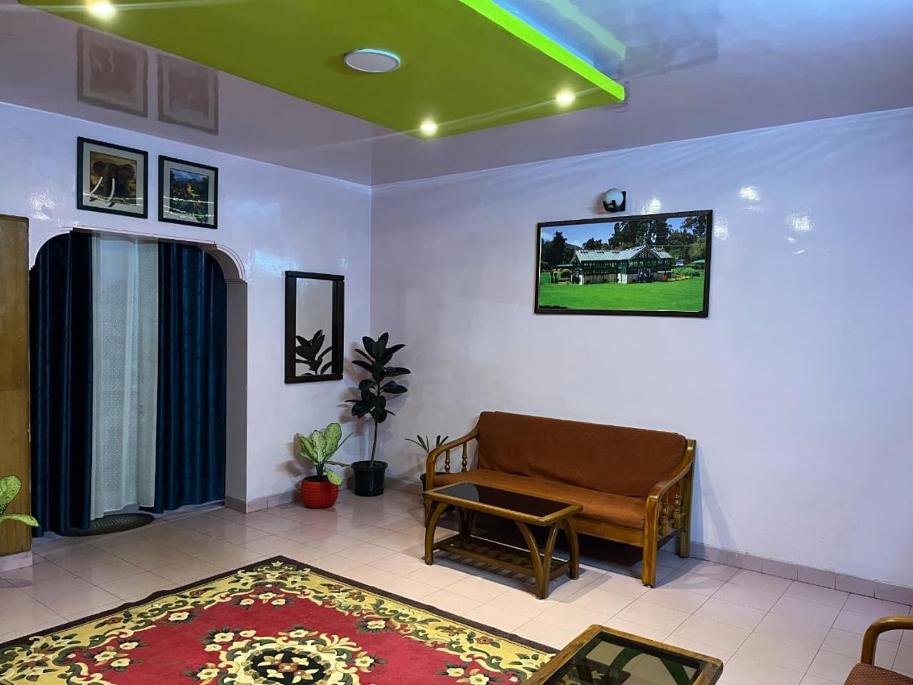 Hotel Janani *