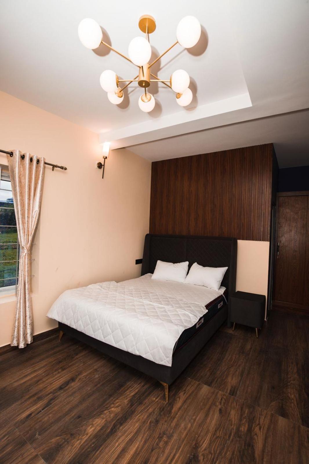 Hotel Rr Forest View *