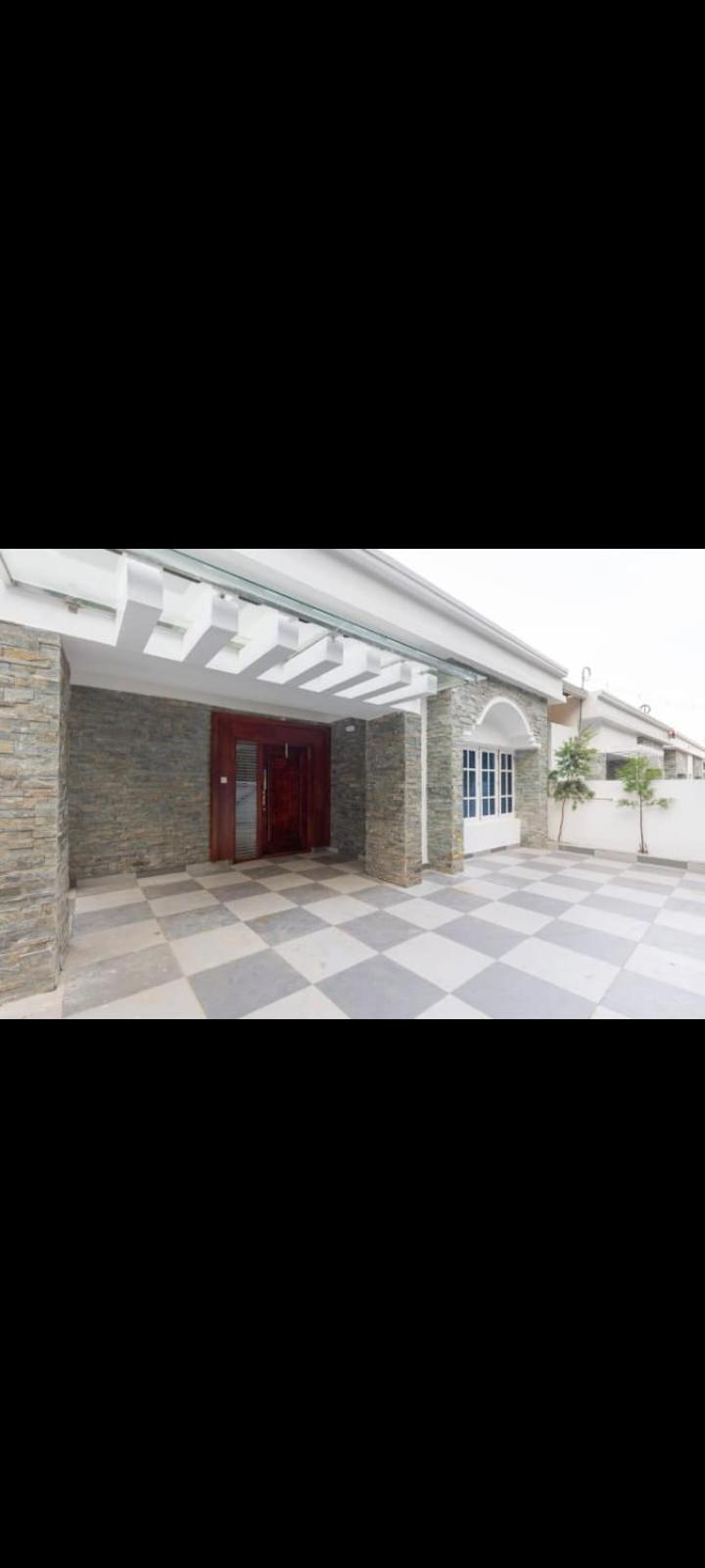 Villa Symphony *
