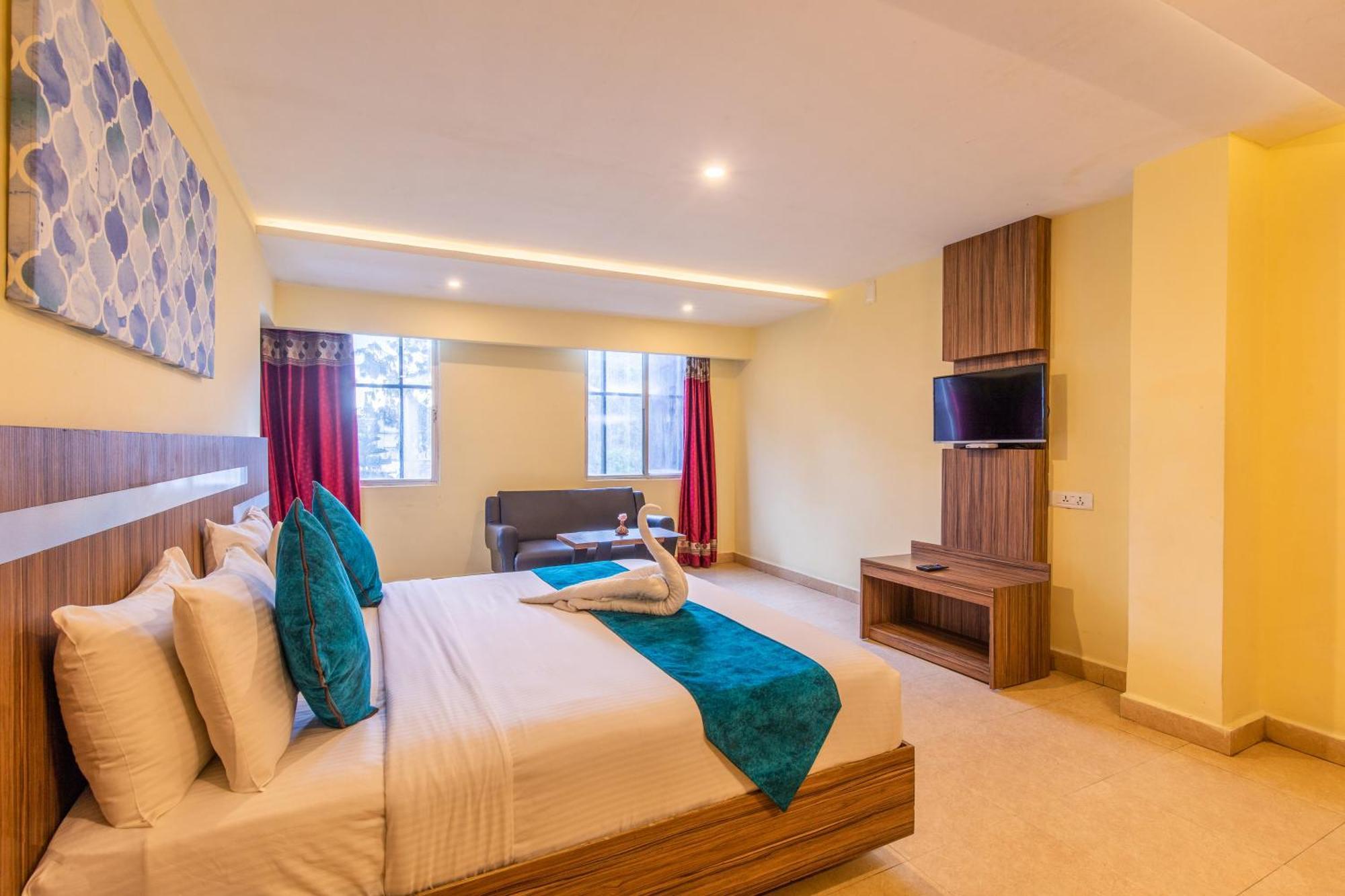 Hotel Vinayaga By Poppys,