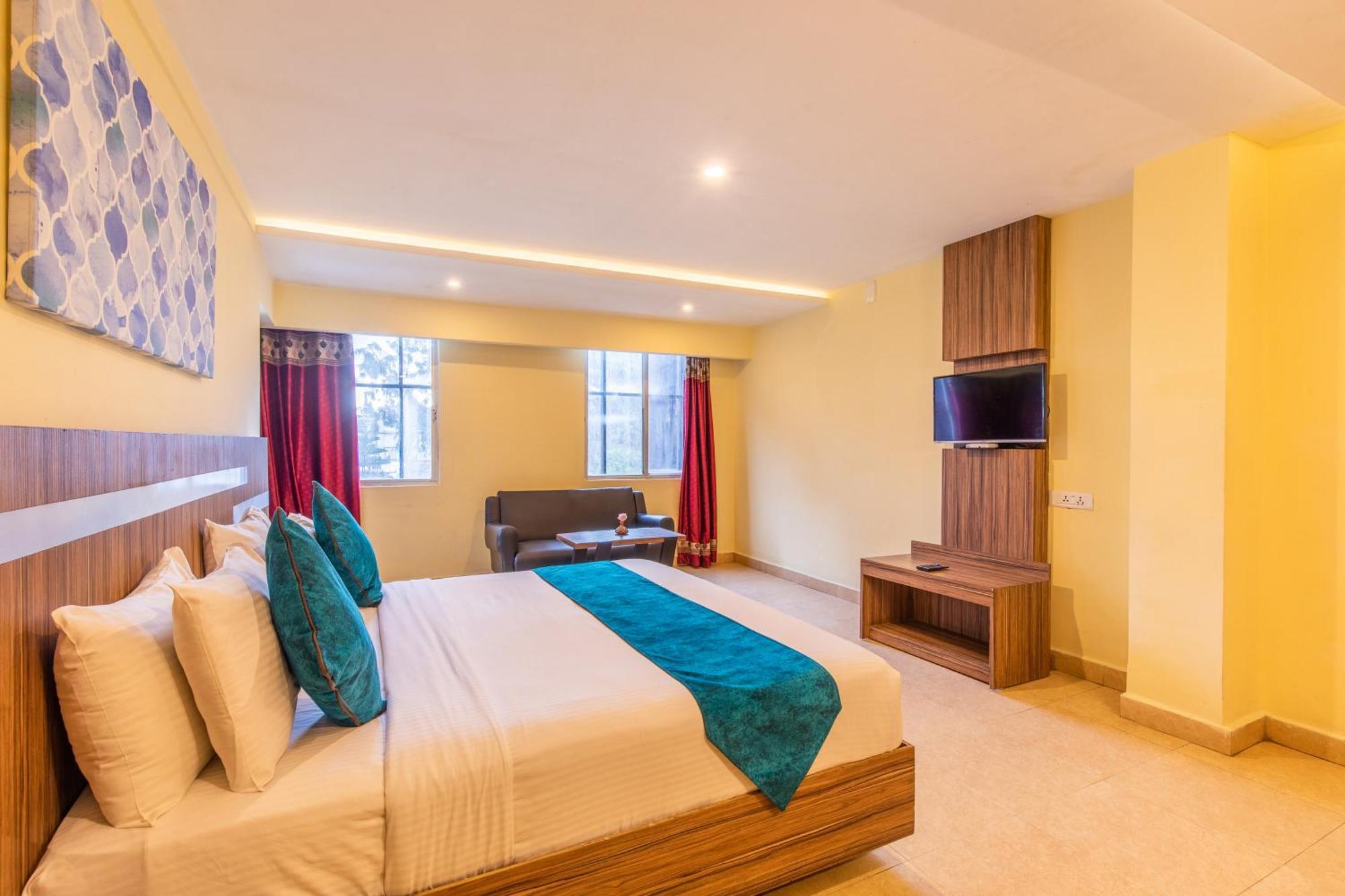 Vinayaga By Poppys, Hotel