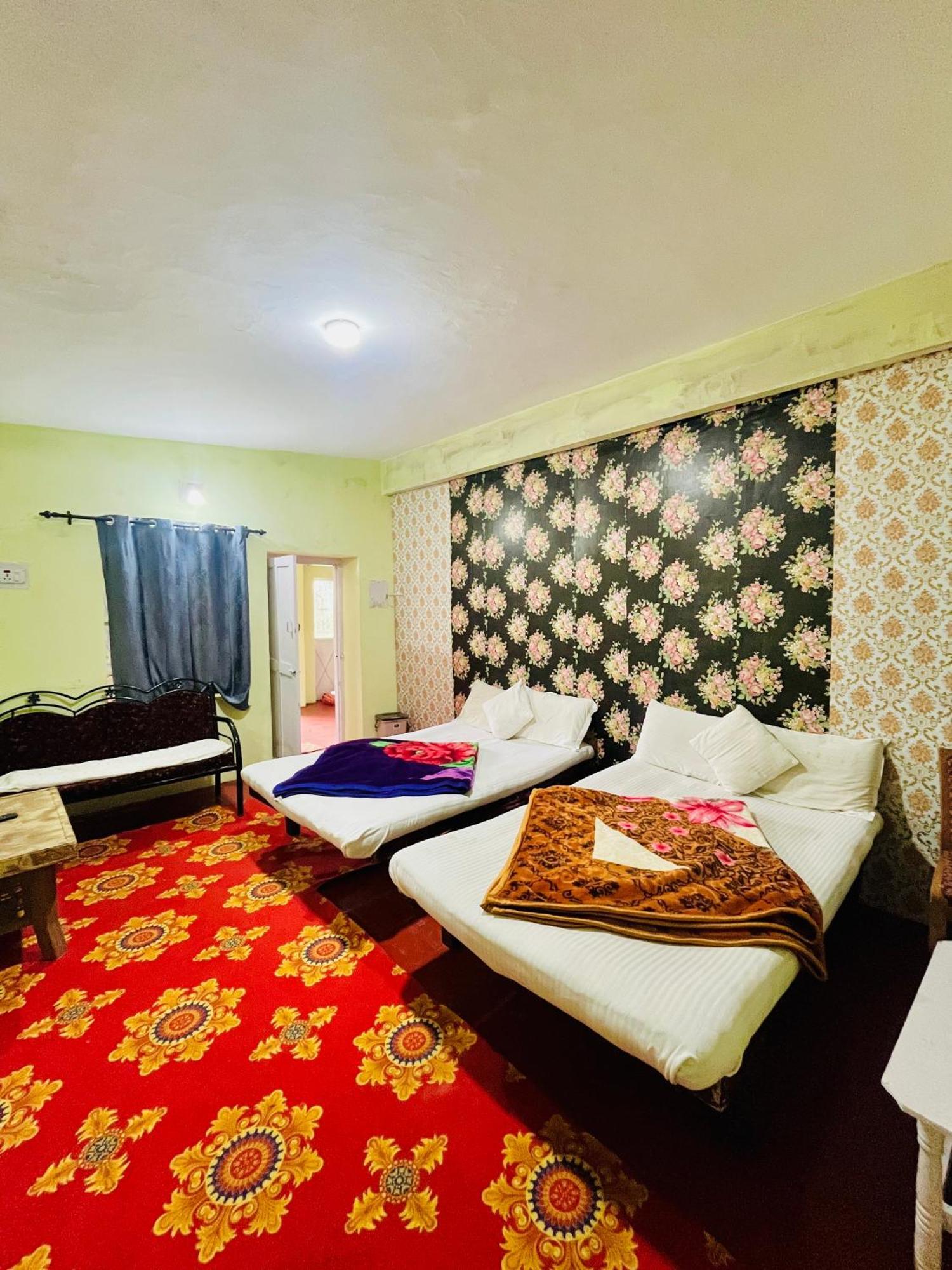 Hotel Violet Residency Ooty