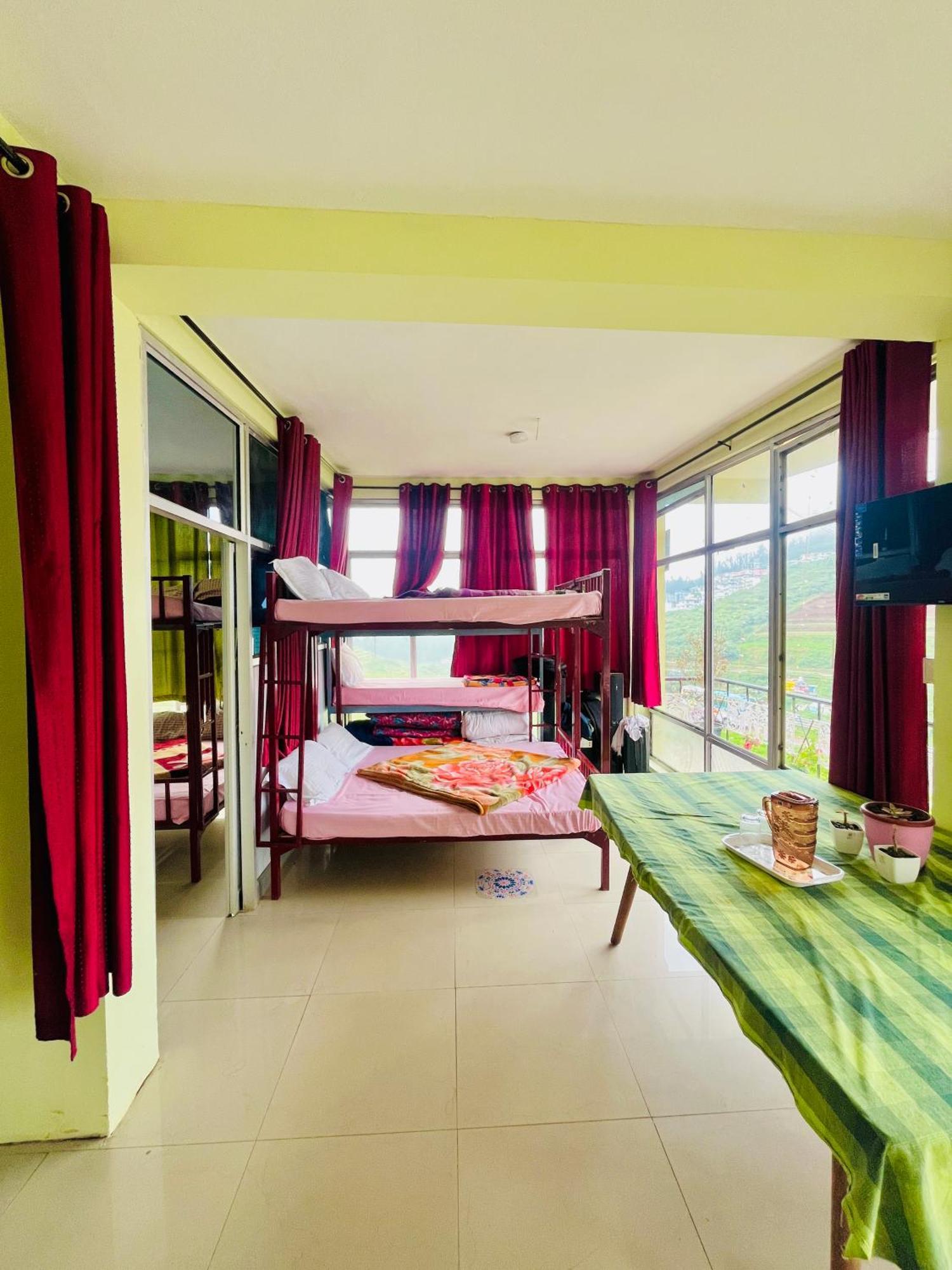 Violet Residency Hotel *