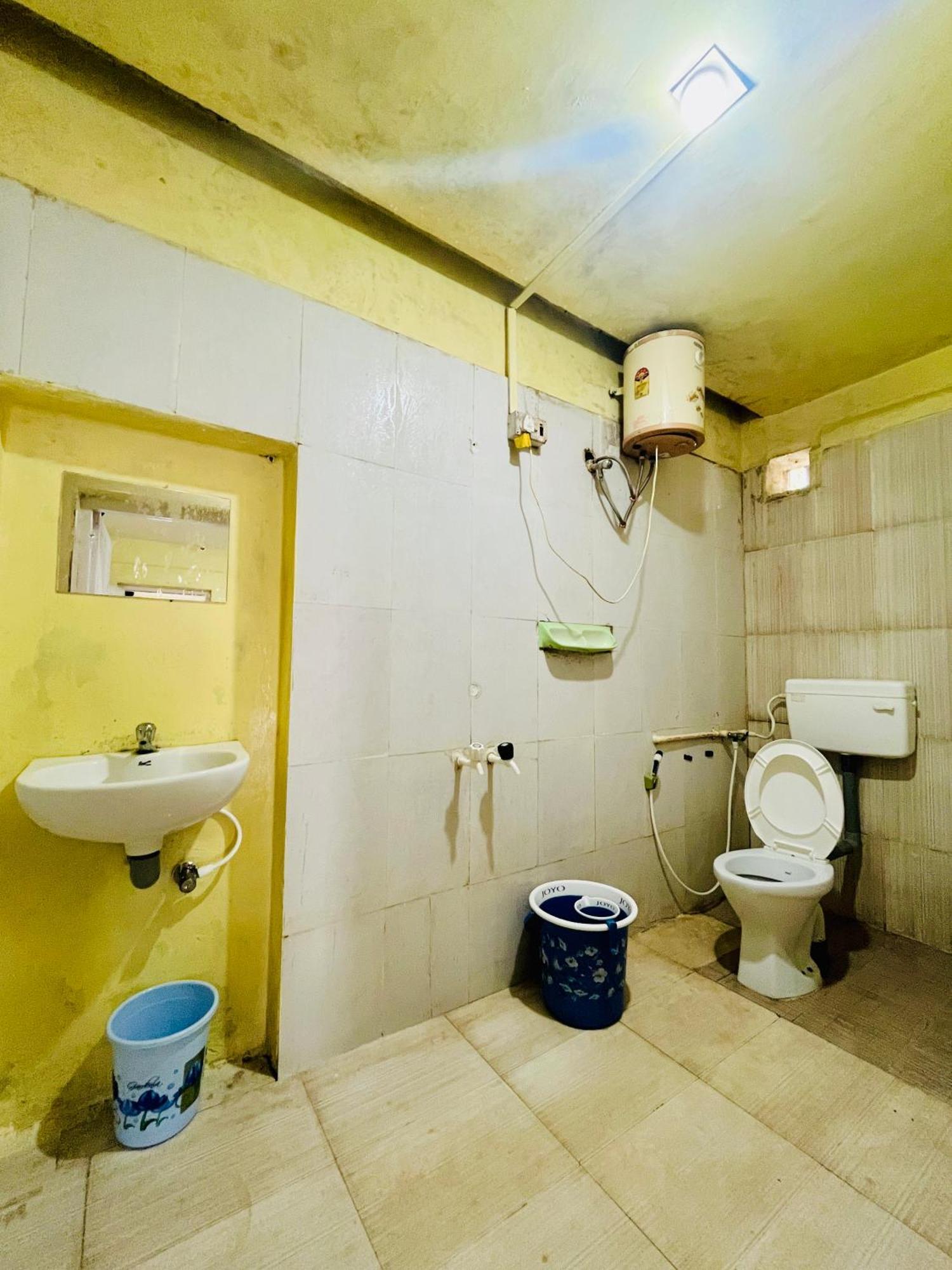 Hotel Violet Residency Ooty