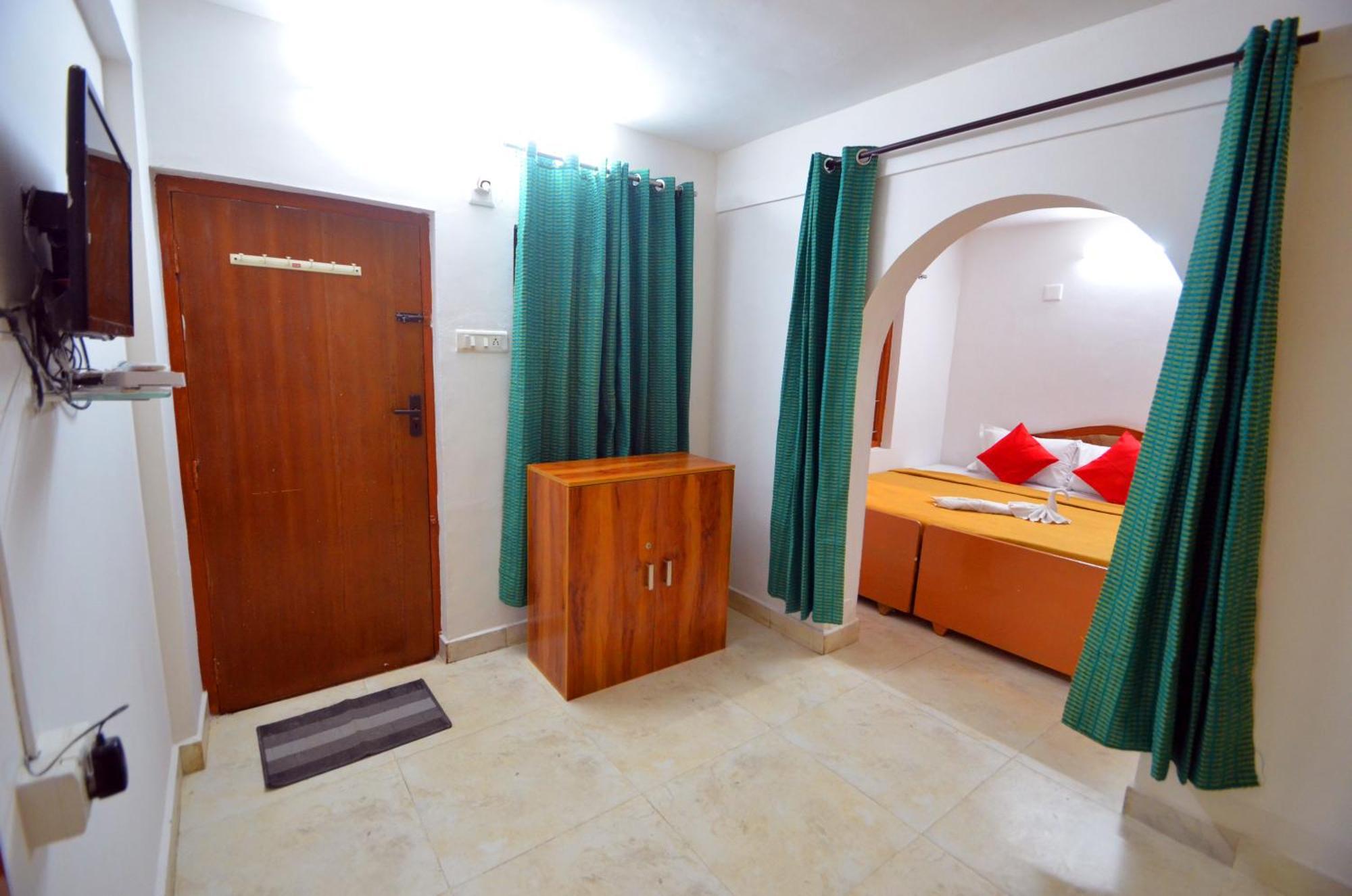 Hotel Estay Sk Residency *