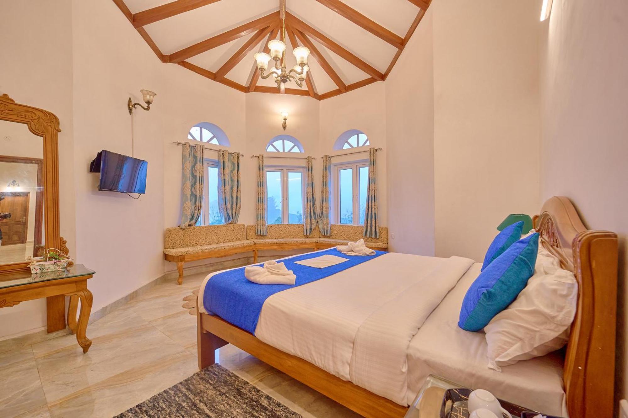 Emerald By Voye Homes , Italian Luxury Near Emerald Homestay Ooty